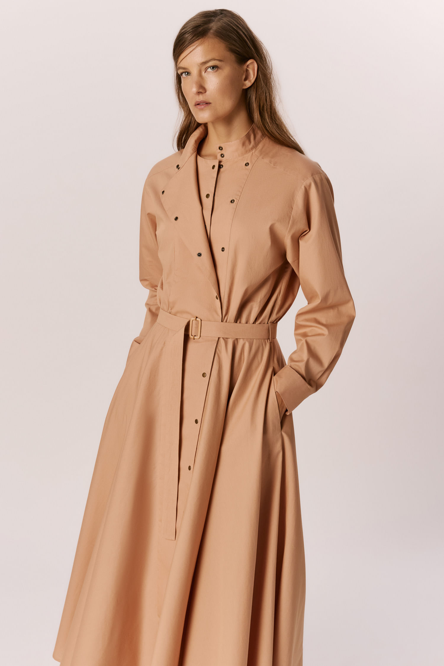 2-vestido_chemise_rodado_gola_alta_tricoline_bege_marrom_tan--4-.JPG