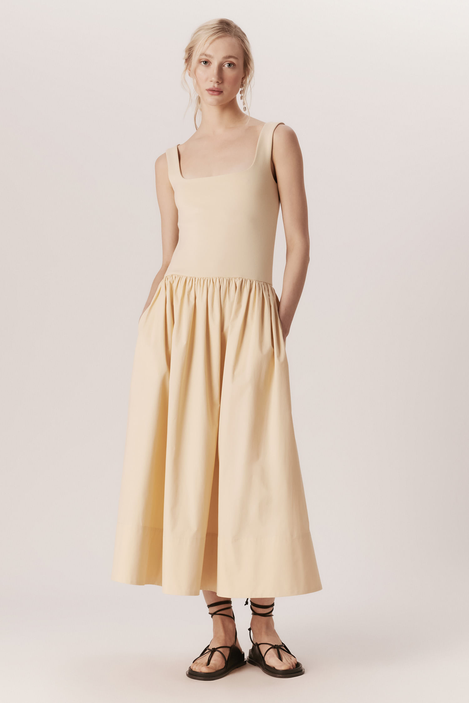LOOK_21_0213_CAPA.JPG