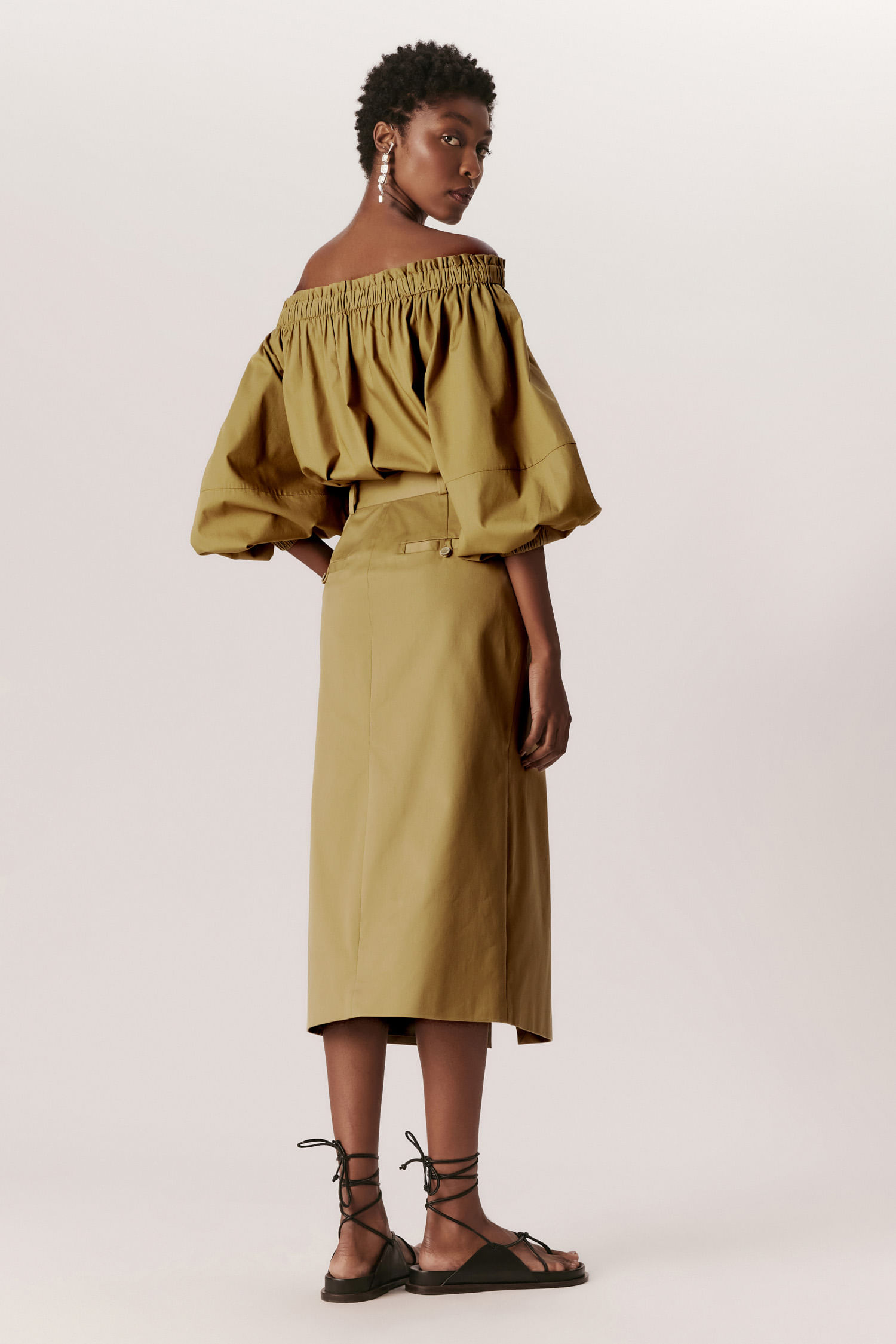 LOOK_14_0112.JPG