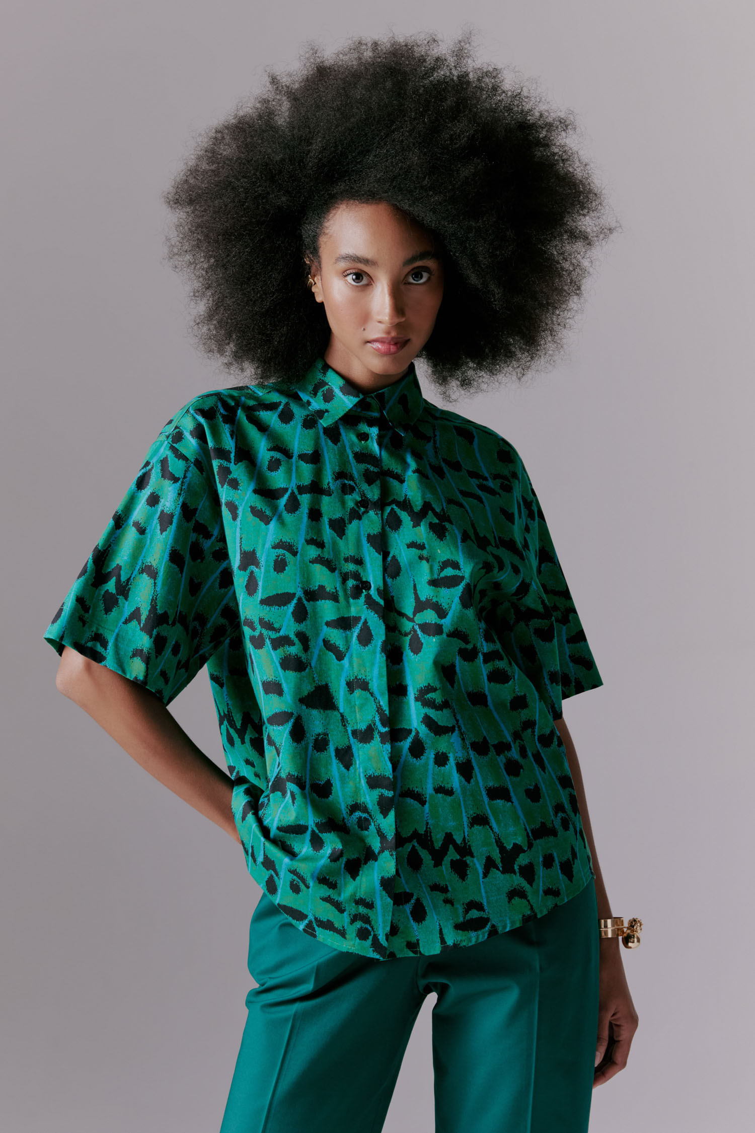 Look_34_06662_capa-camisa.JPG