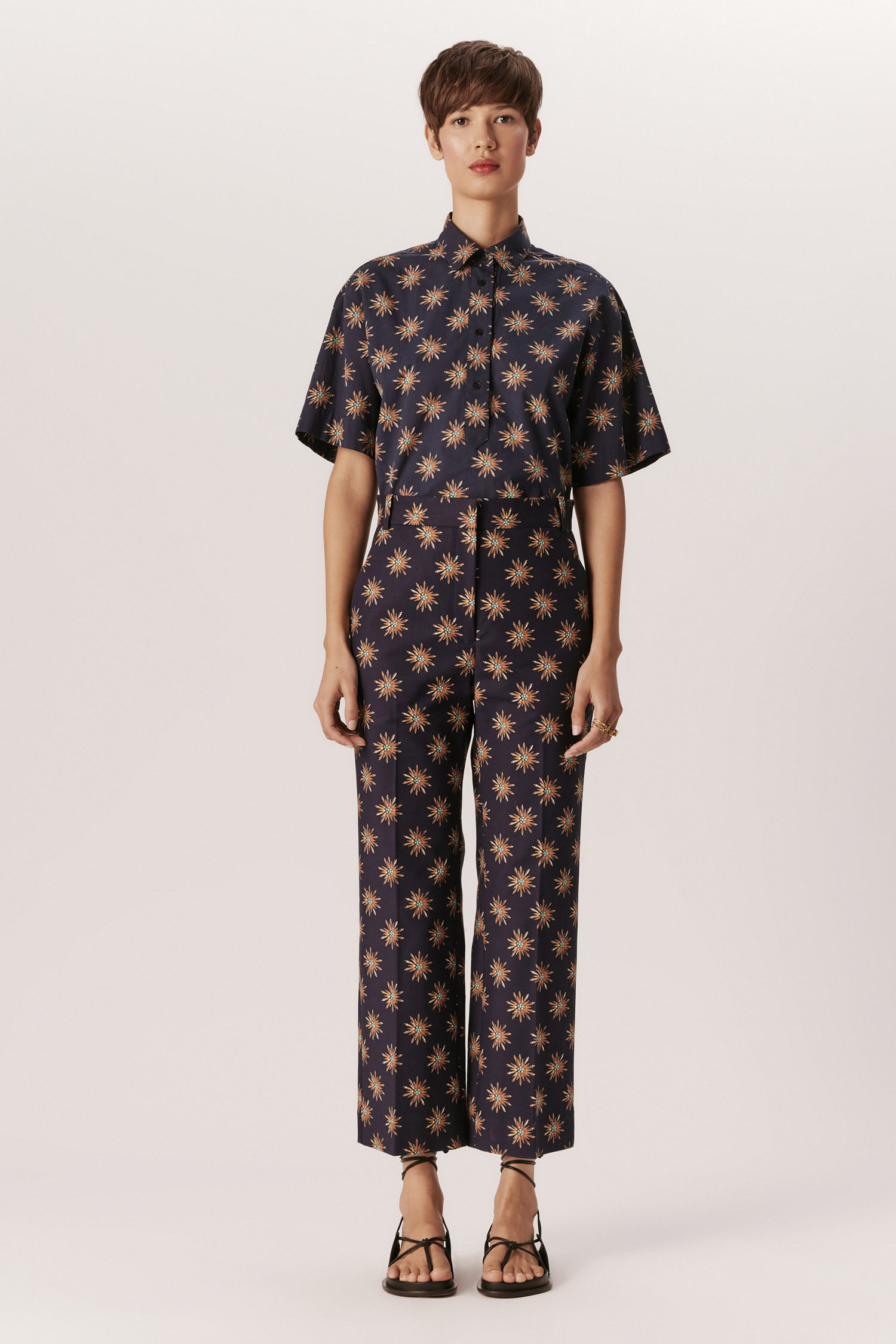 LOOK_11_0106