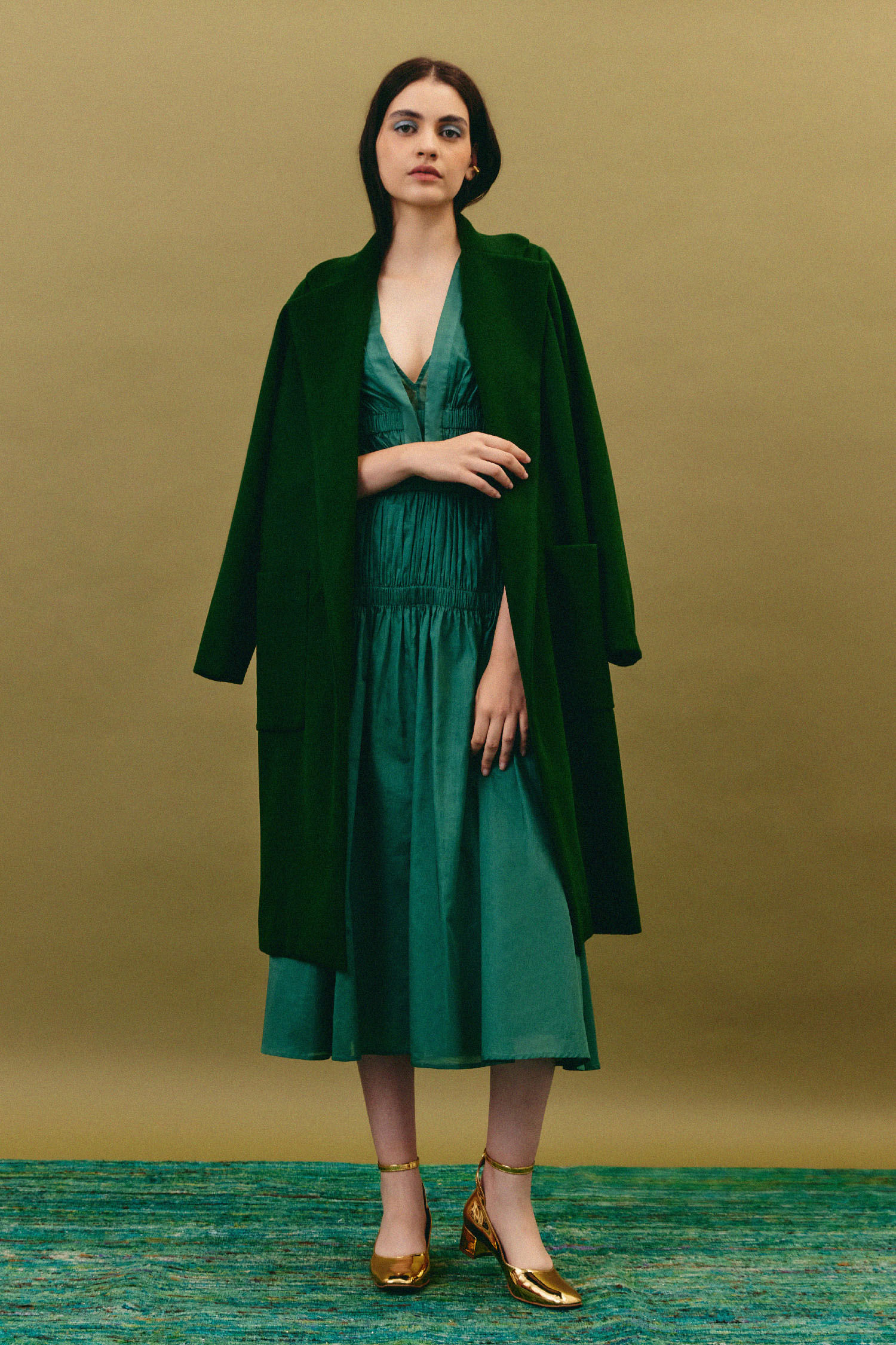Look_01_06-76