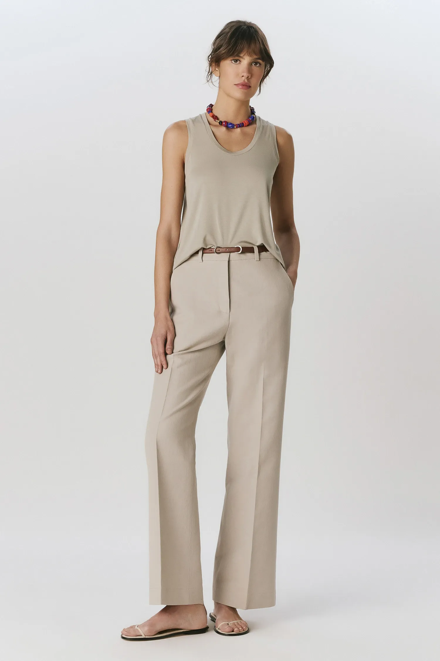 2-RE39042_REGATA_MALHA_TAUPE_ANDREAMARQUES--4-