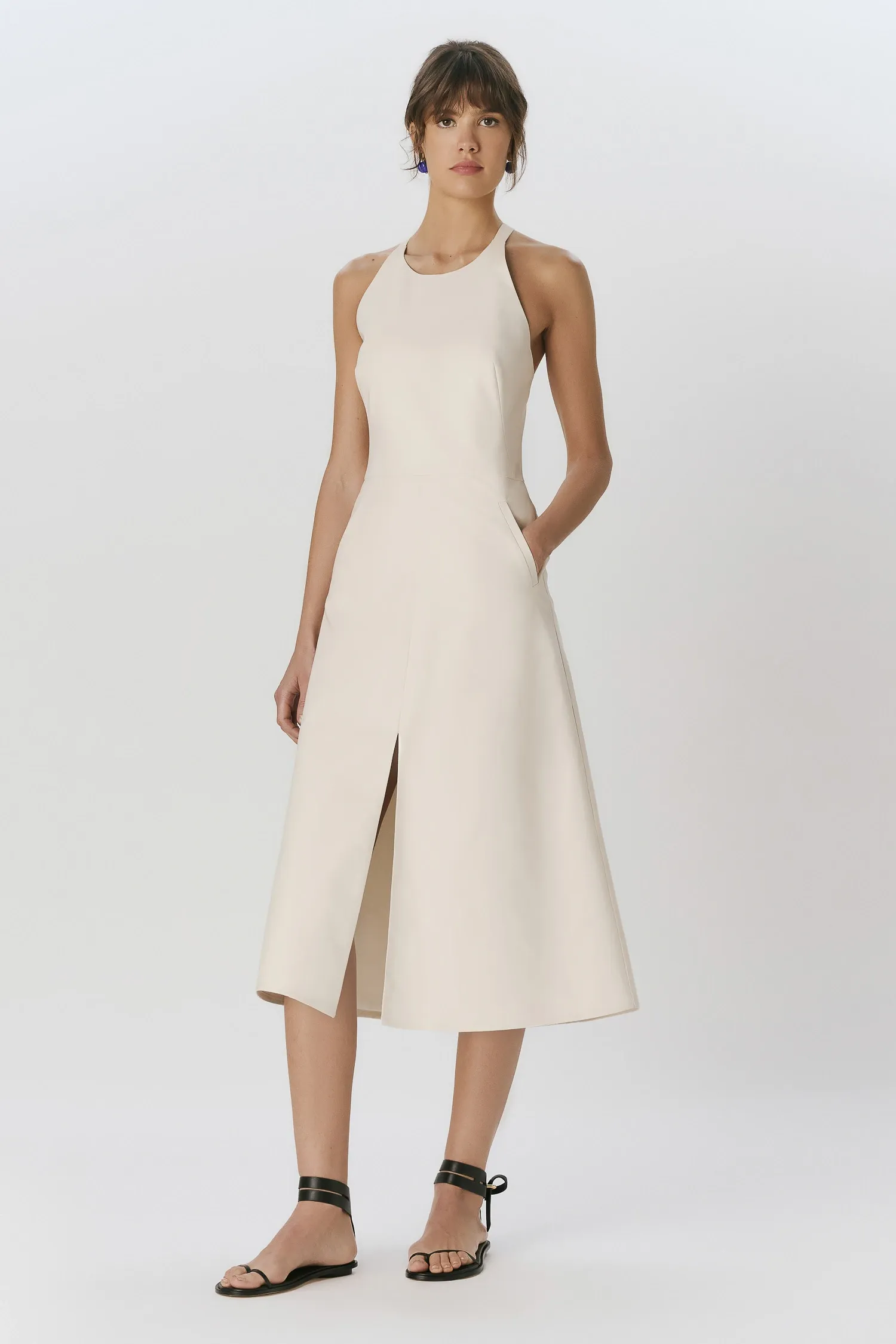 2-VC39046_VESTIDO_MIDI_DECOTE_ALTO_EVASE_ANDREAMARQUES--1-