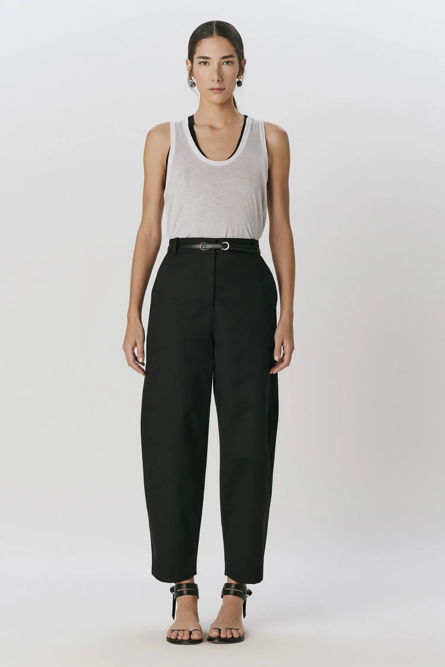 1-CA39053_CALCA_BAGGY_FACA_PRETO_ANDREAMARQUES--8-