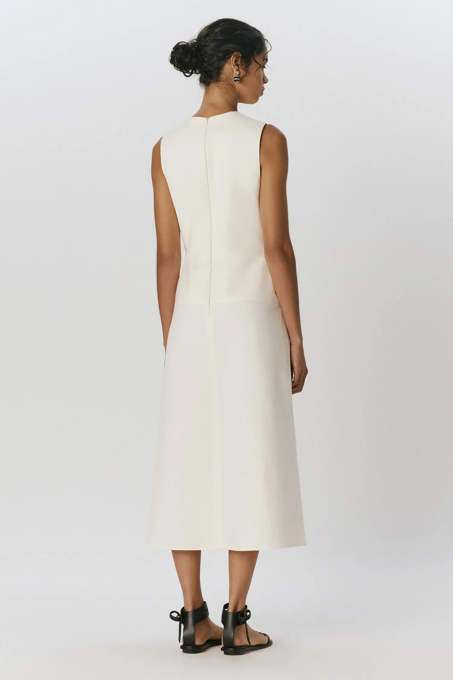 4-VC39090_0157--VESTIDO_LINHO_PALA_BOUQUET_ANDREAMARQUES--5-