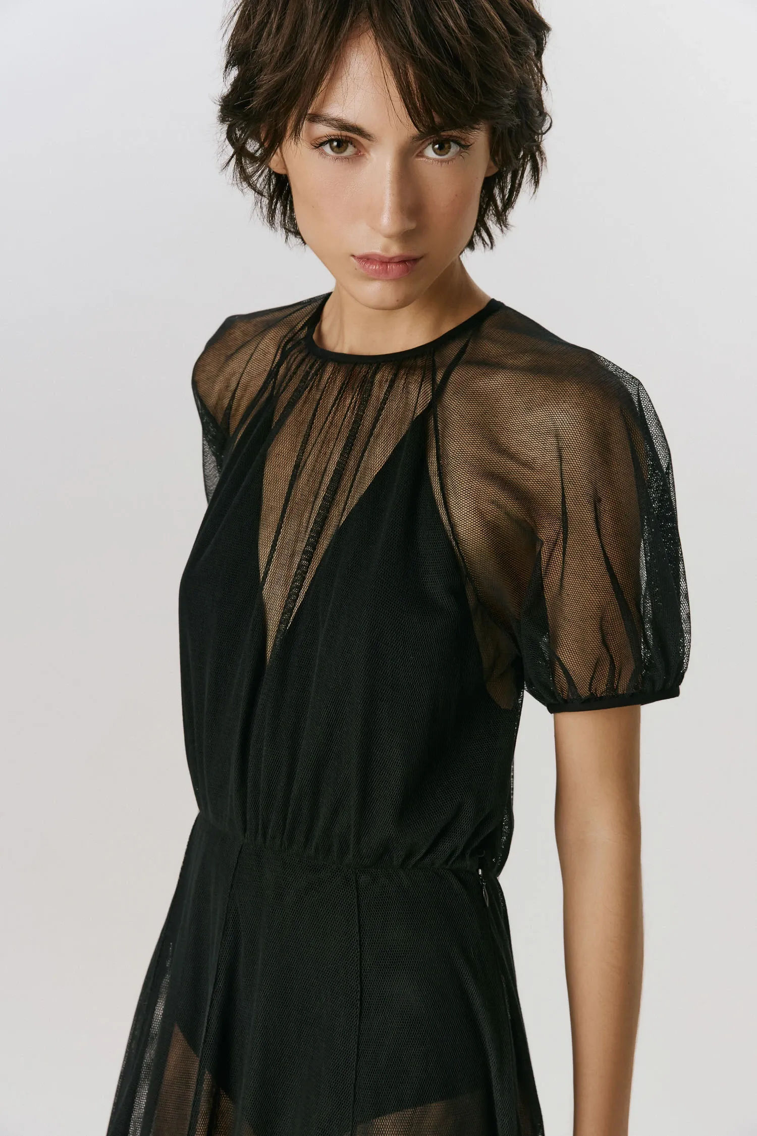 3-VC39087_0184---VESTIDO_MIDI_TULE_NESGAS_PRETO_ANDREAMARQUES--12-