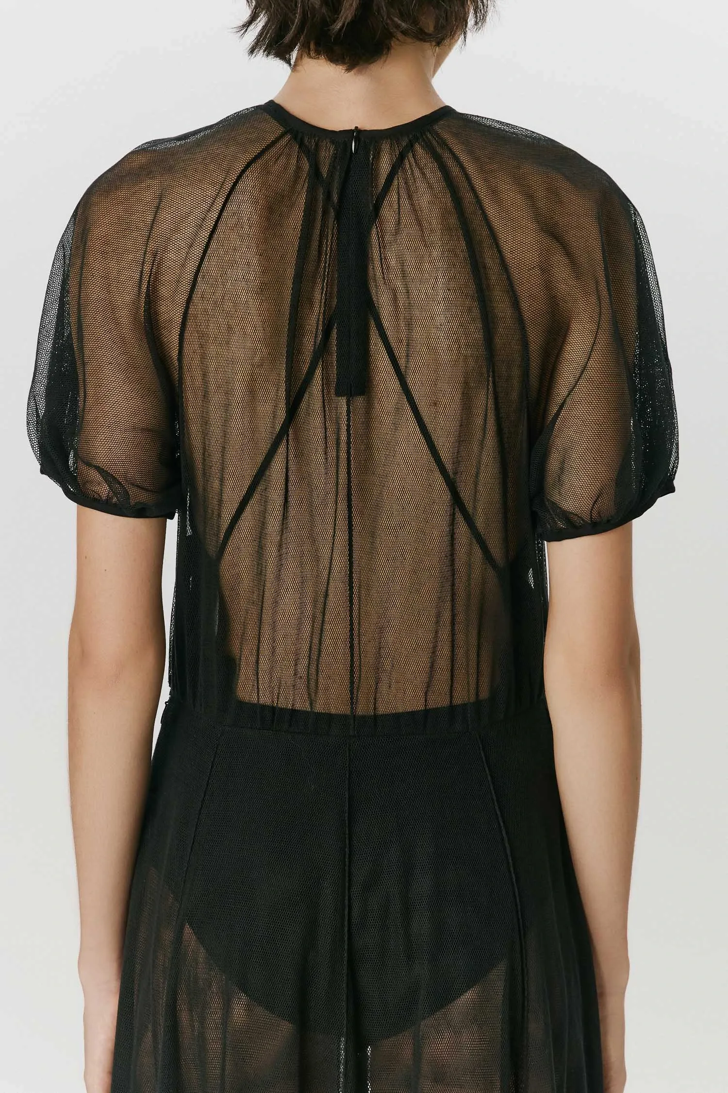 5-VC39087_0184---VESTIDO_MIDI_TULE_NESGAS_PRETO_ANDREAMARQUES--7-