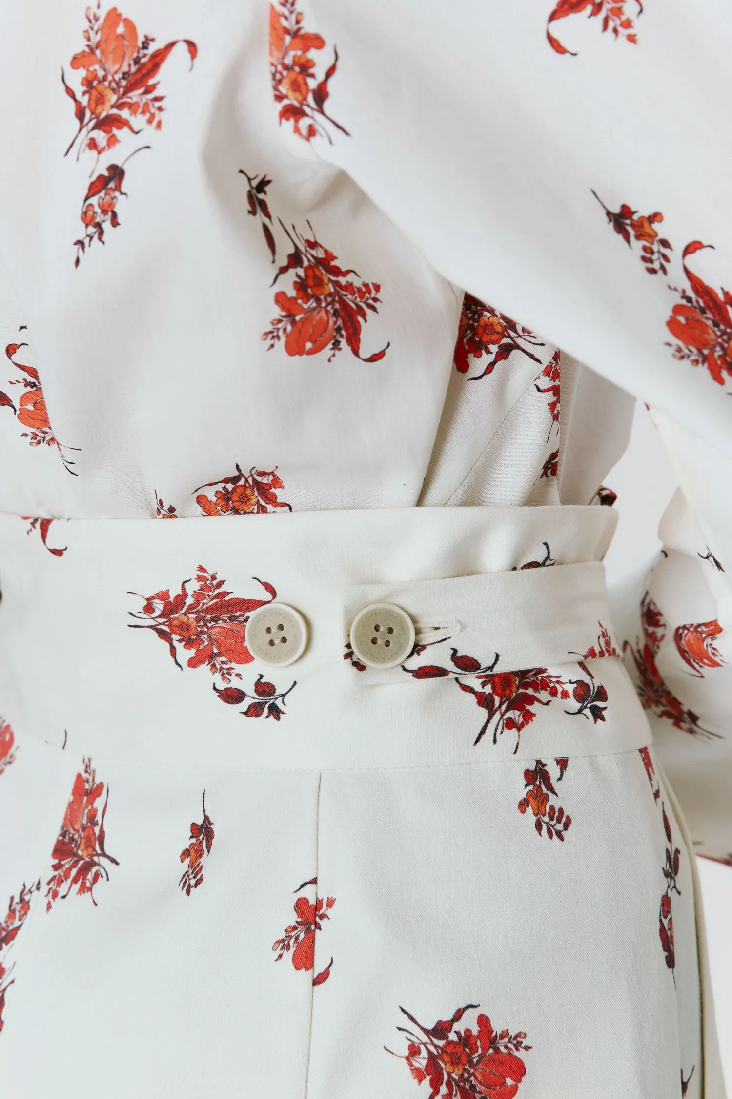 6-CA39061_CALCA_COS_LARGO_BOTOES_TULIPA_OFFWHITE_ANDREAMARQUES--8-