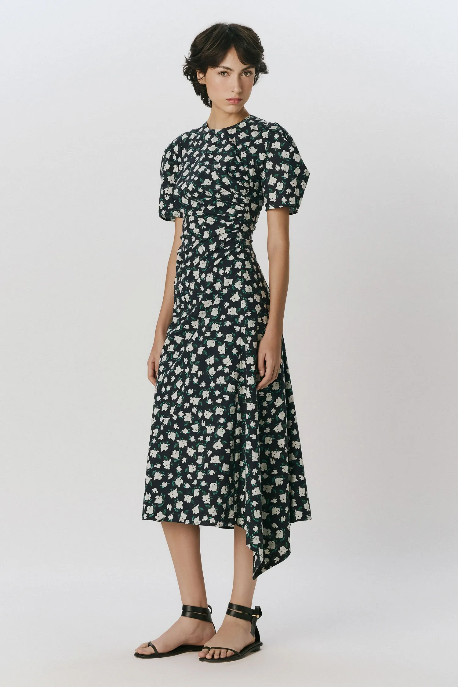 3-VC39110_VESTIDO_FRANZIDO_MANGA_PREGAS_PEONIA_PRETA_ANDREAMARQUES--2-