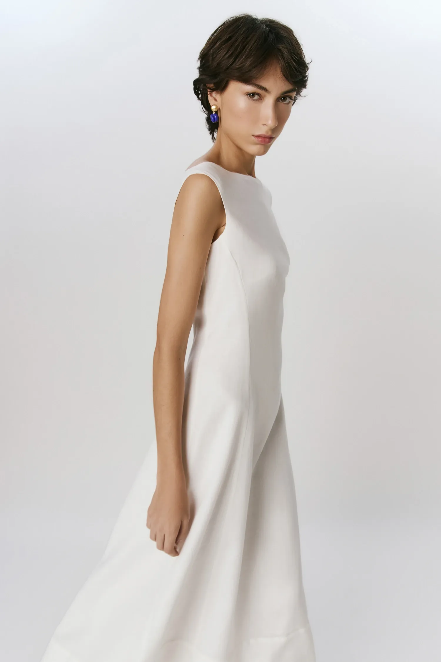 4-VC39126_VESTIDO_LINHO_DECOTE_CANOA_BRANCO_ANDREAMARQUES--8-
