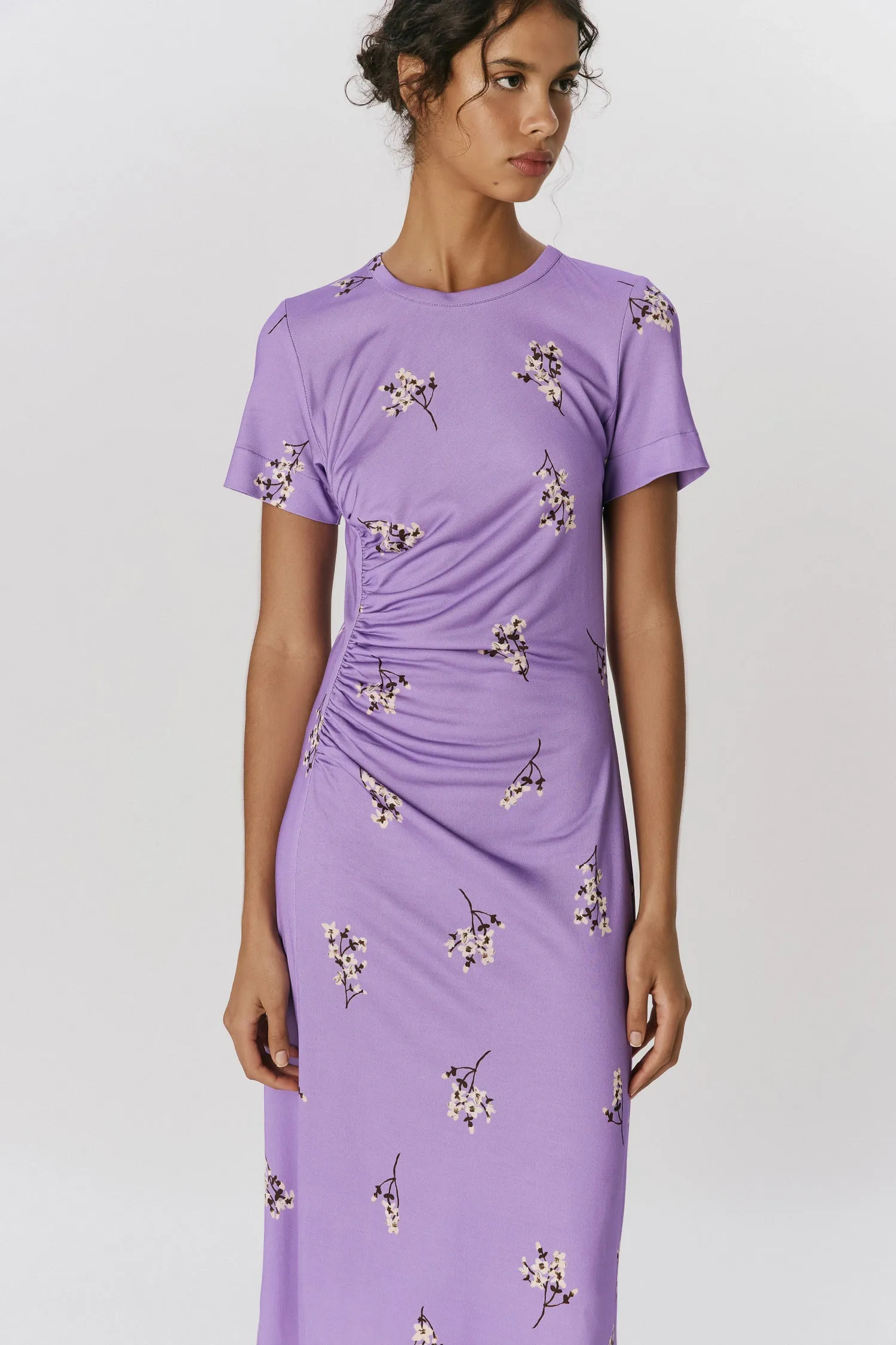3-VC39129_VESTIDO_MALHA_FRANZIDO_CEREJEIRA_ANDREAMARQUES