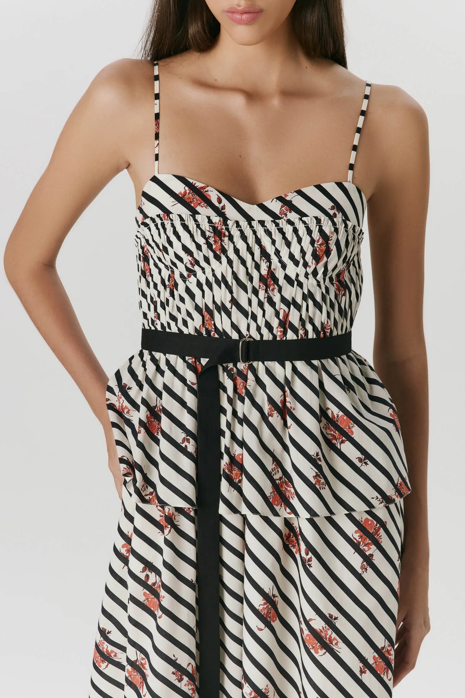 6-VC39080_VESTIDO_CORPETE_FRANZIDO_TULIPA_DIAGONAL_ANDREAMARQUES--4-