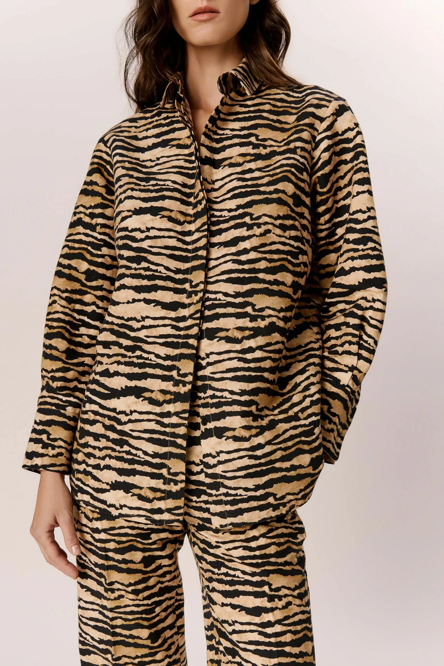 007531_CAMISA_PATE_COBERTA_TIGRE_ANDREAMARQUES--4-