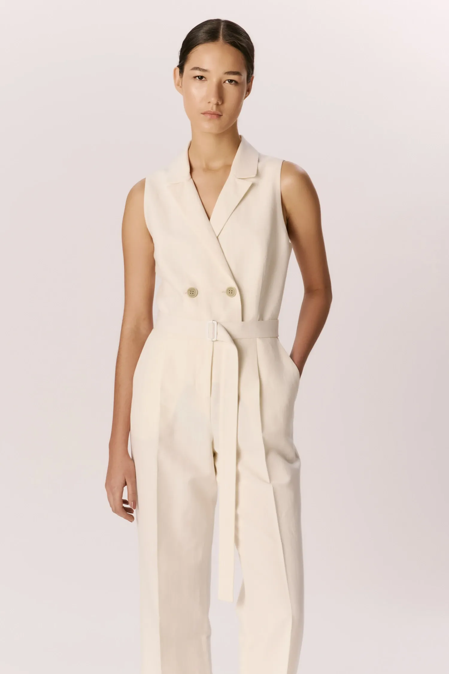 007568_MACACAO_COLETE_LONGO_PREGAS_OFFWHITE_ANDREAMARQUES--2-