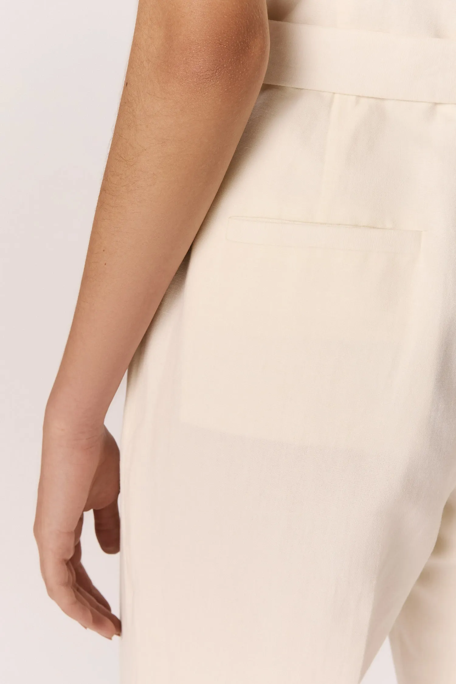 007568_MACACAO_COLETE_LONGO_PREGAS_OFFWHITE_ANDREAMARQUES--6-