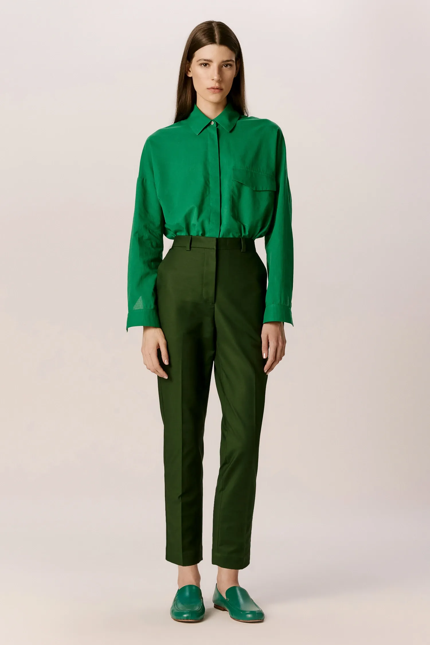 007597_CALCA-RETA_VERDE_GARRAFA_ANDREAMARQUES--2-