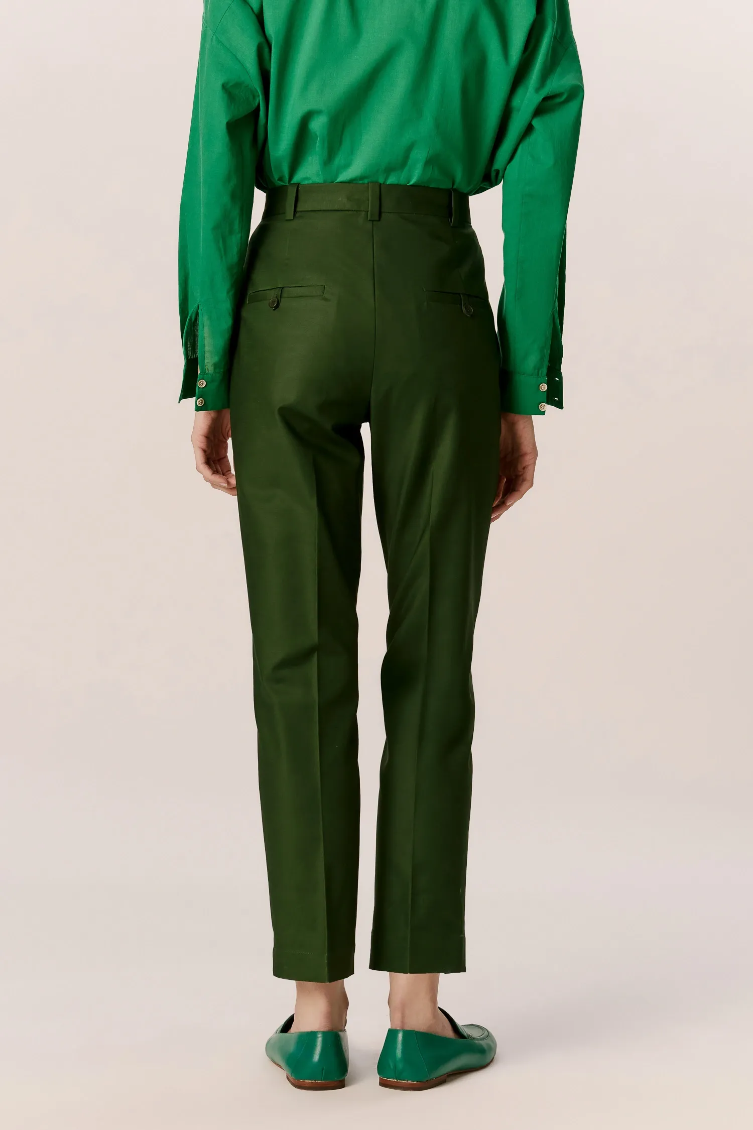 007597_CALCA-RETA_VERDE_GARRAFA_ANDREAMARQUES--5-