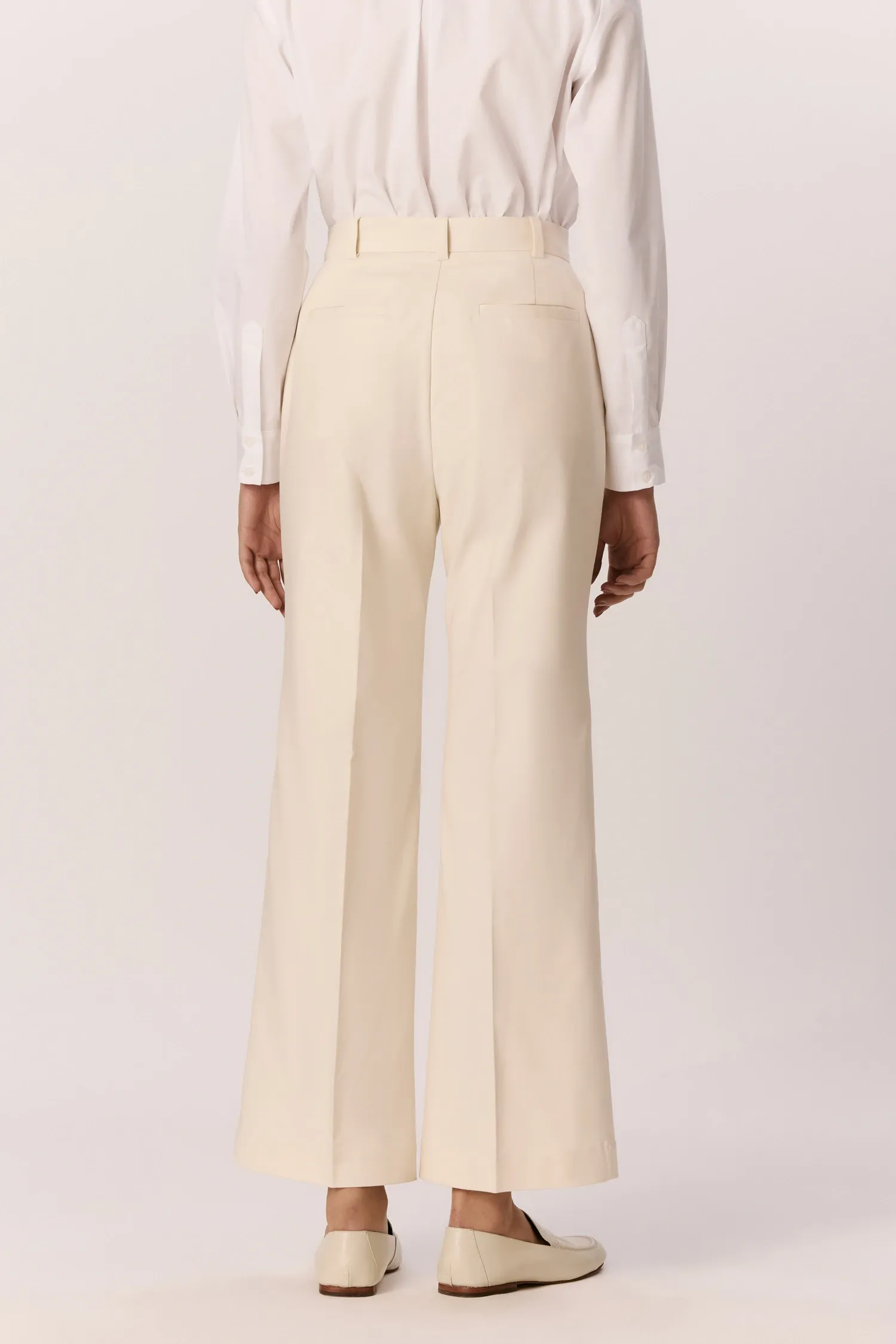 007505_CALCA_LONGA_SEMI_FLARE_VINCO_OFFWHITE_ANDREAMARQUES--4-