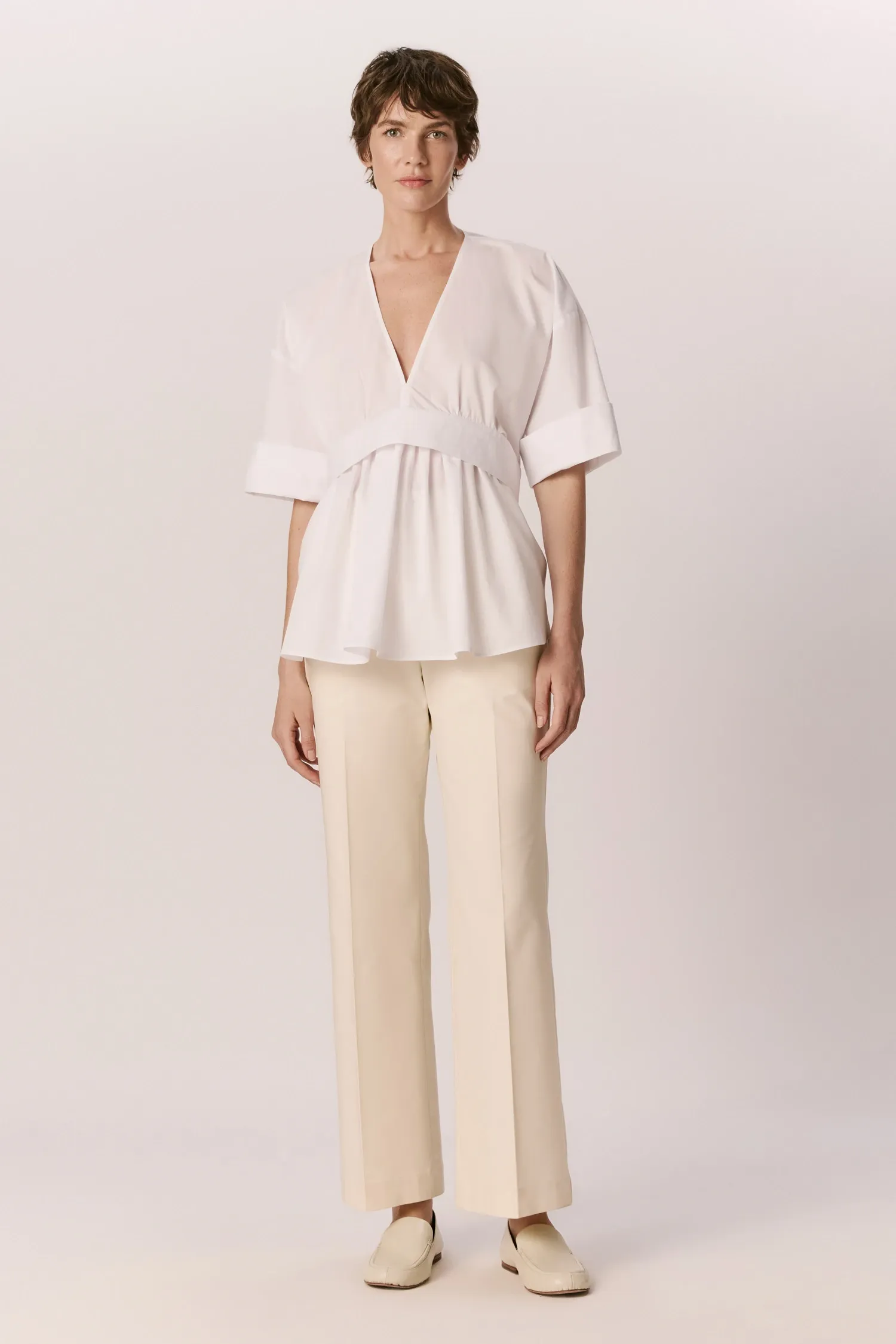 007509_-BLUSA-DECOTE_V_PALA_PESPONTADA_BRANCO_ANDREAMARQUES--3-