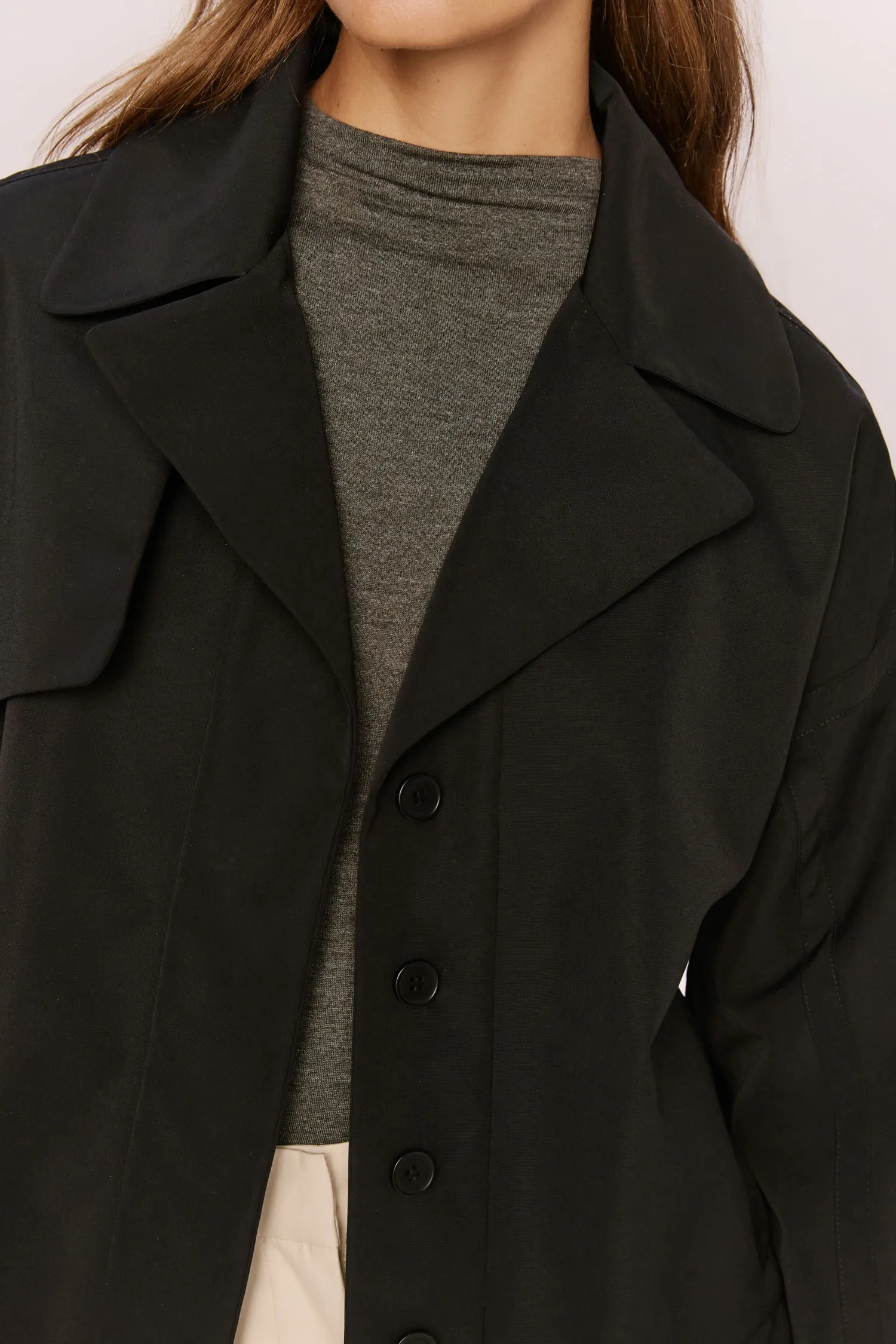 007592_TRENCH_NYLON_CURTO_VIES_PRETO_ANDREAMARQUES--5-