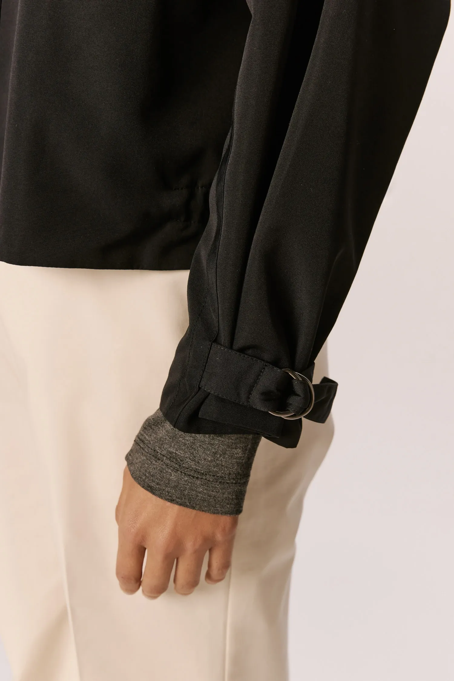 007592_TRENCH_NYLON_CURTO_VIES_PRETO_ANDREAMARQUES--6-