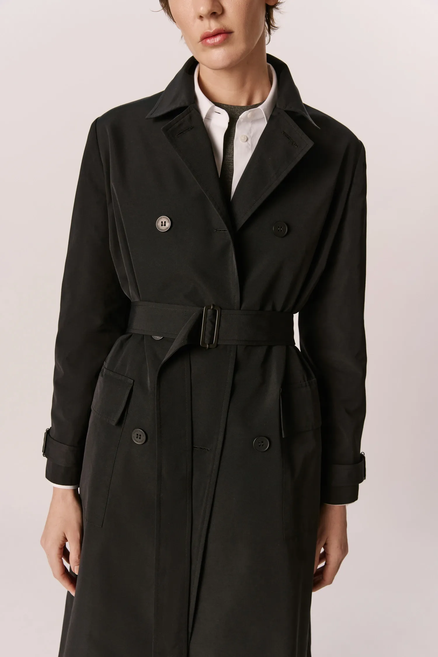 007572_TRENCH_NYLON_LONGO_RETO_PRETO_ANDREAMARQUES--6-
