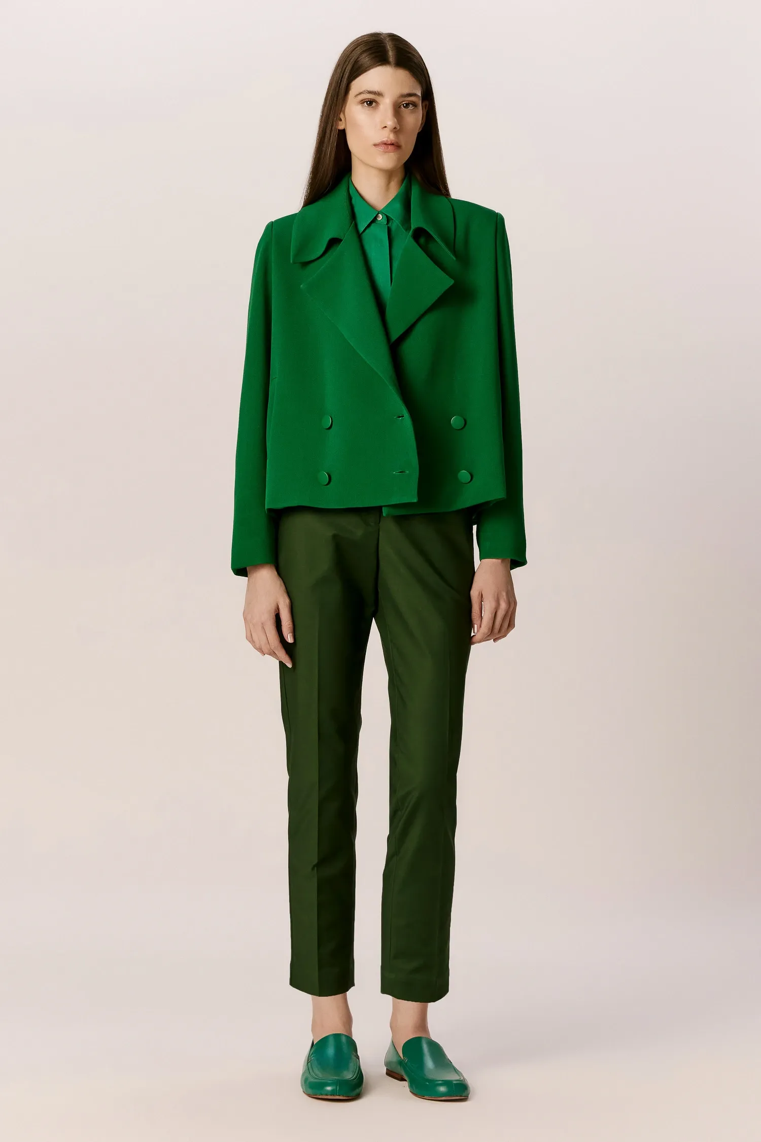 007595_CASACO_CREPE_CURTO_GOLA_AMPLA_VERDE_ANDREAMARQUES