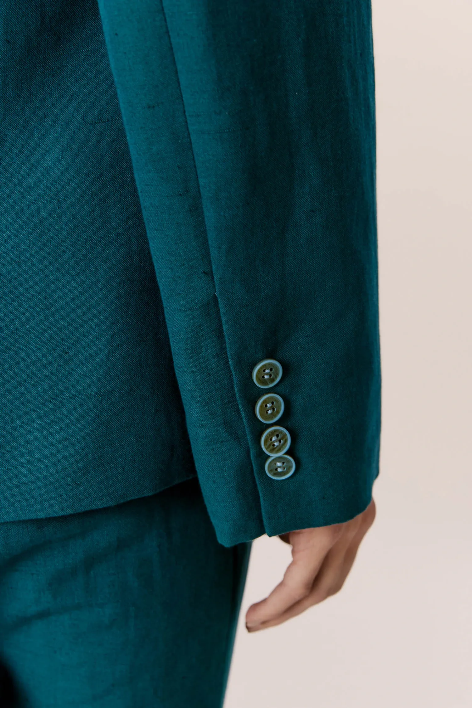 007517_-BLAZER_ACINTURADO_CURTO_PETROLEO_ANDREAMARQUES--5-