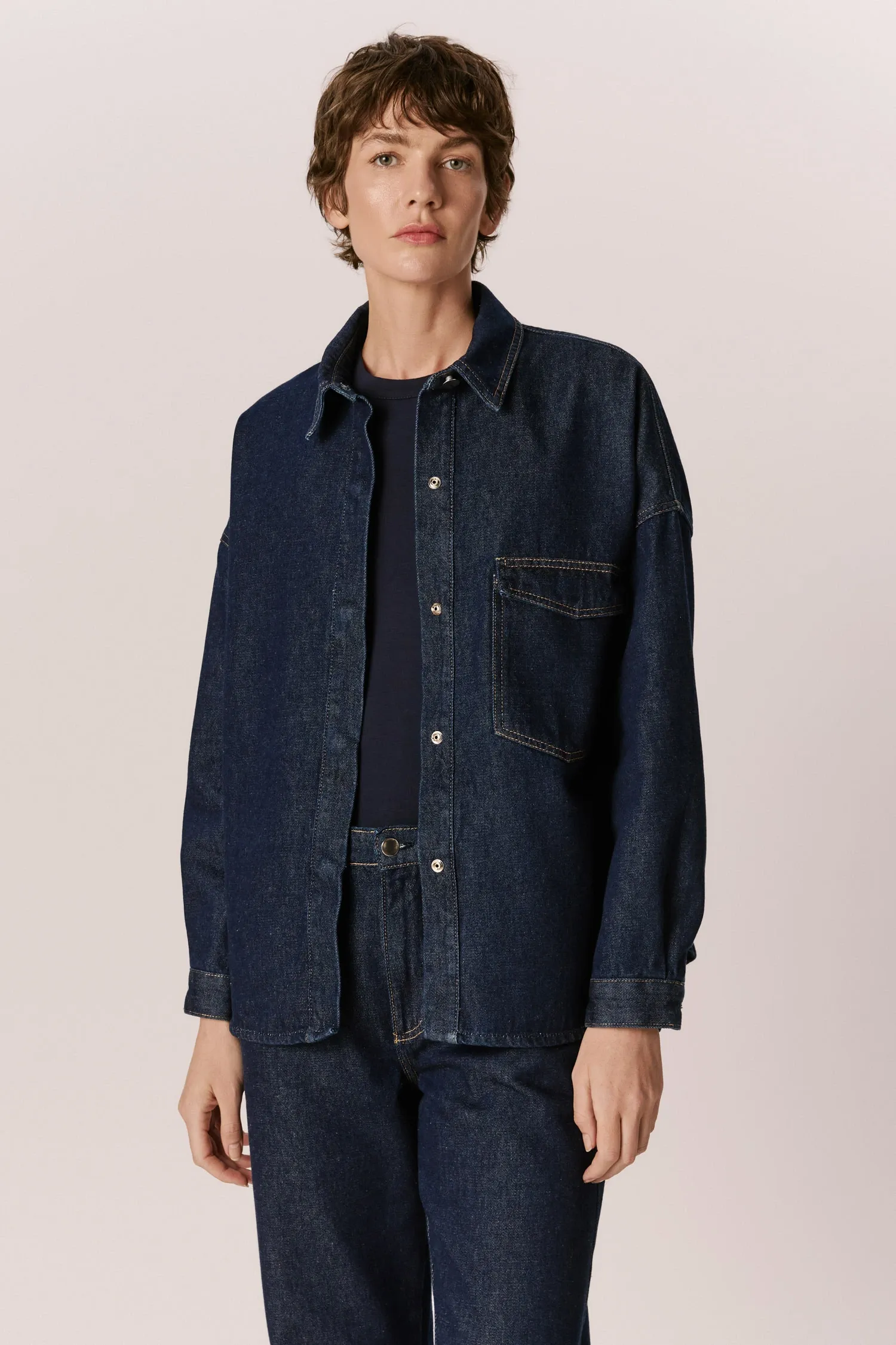 007628_CAMISA_JEANS_BOX_BOLSO_DESLOCADO_INDIGO_ANDREAMARQUES--3-