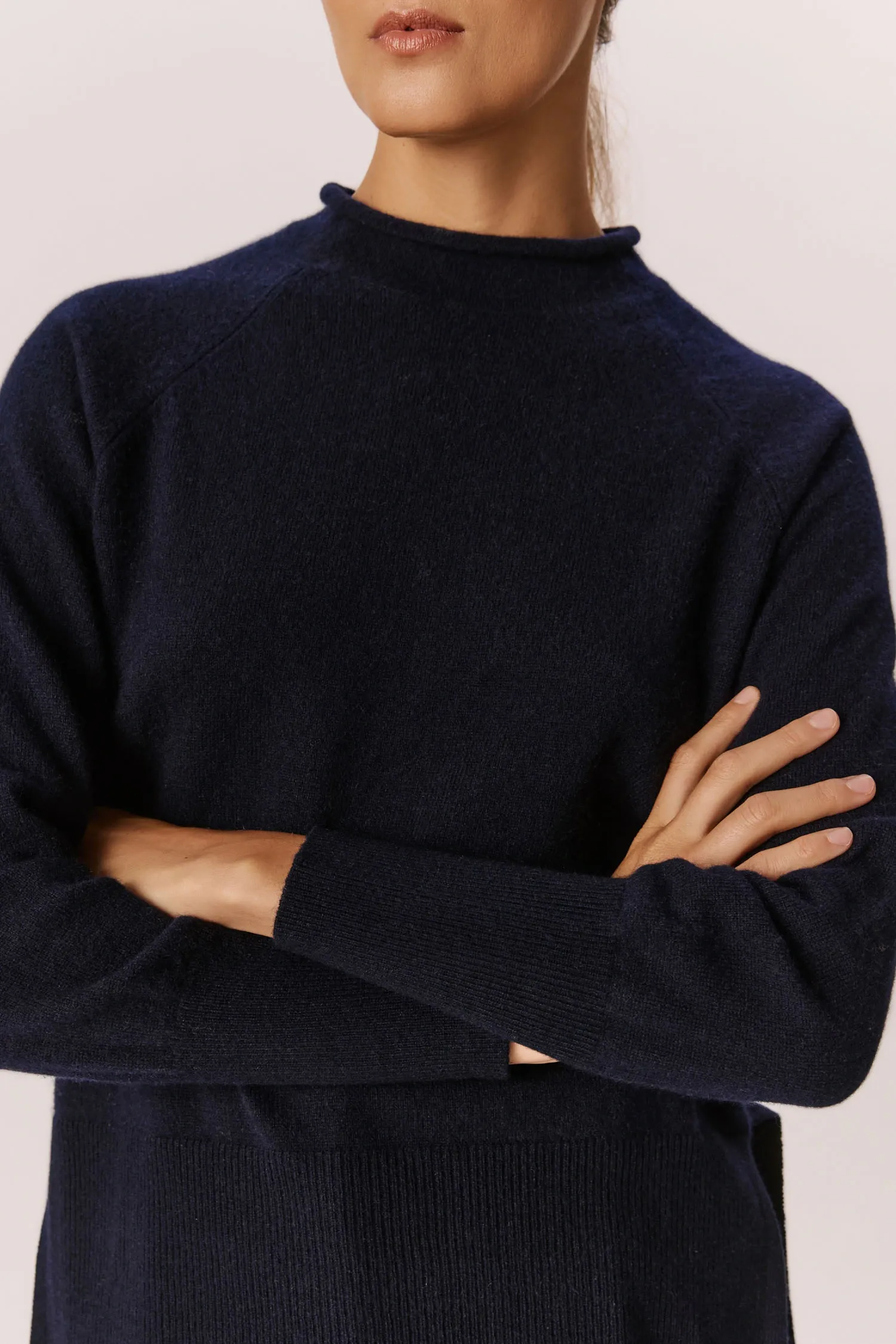 007645_SUETER-CASHMERE_GOLA-ALTA_MARINHO_ANDREAMARQUES--5-