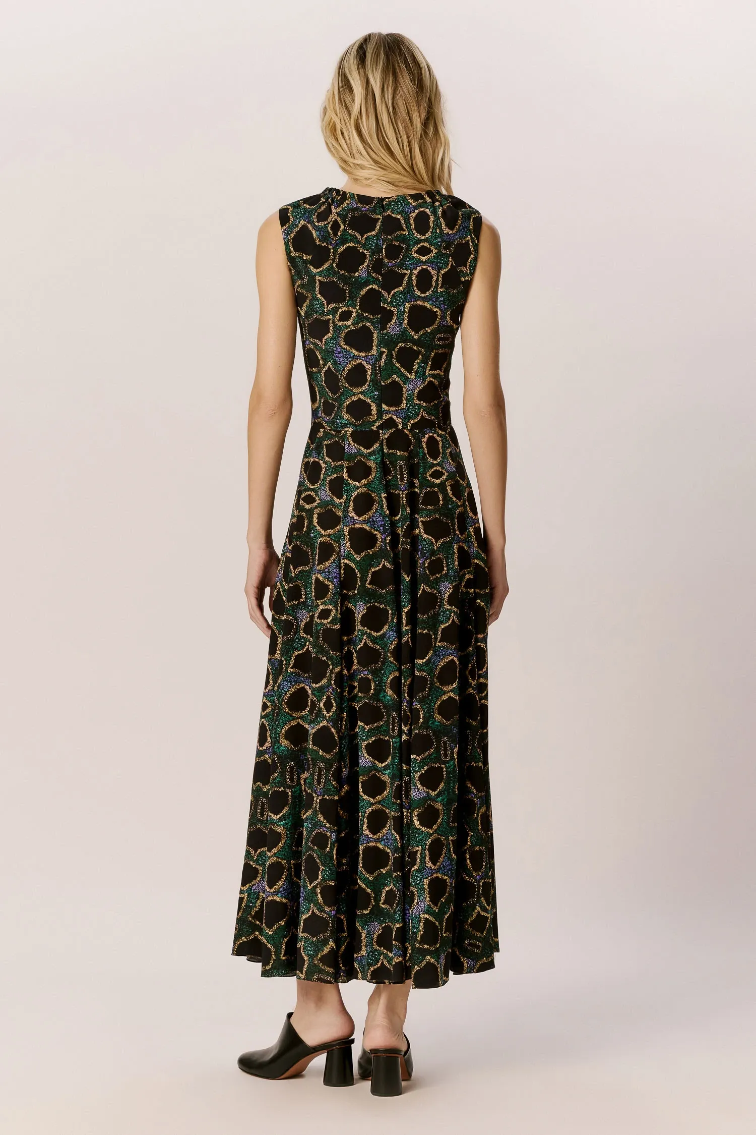 007558_VESTIDO_SEDA_FRANZIDO-CENTRO_BESOURO_ANDREAMARQUES--4-
