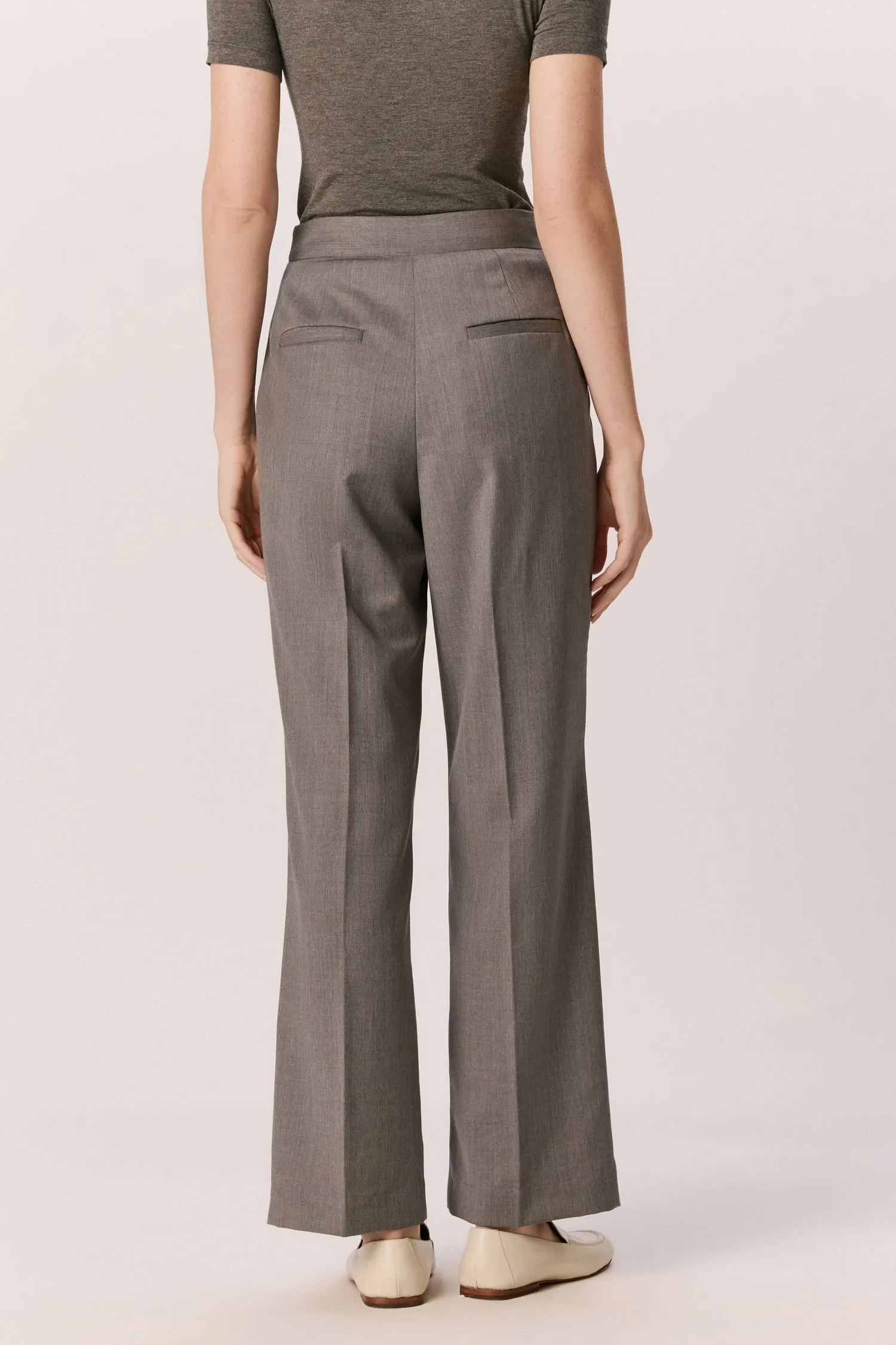 007476_CALCA_LA_PREGAS_SEMI_FLARE_LONGA_CINZA_ANDREAMARQUES--3-