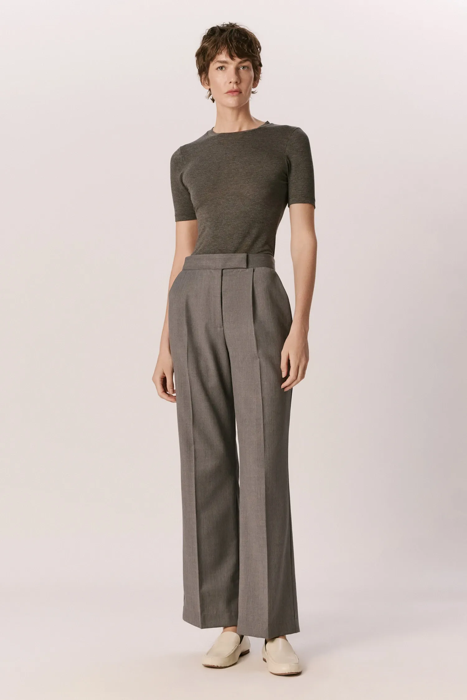 007476_CALCA_LA_PREGAS_SEMI_FLARE_LONGA_CINZA_ANDREAMARQUES--4-