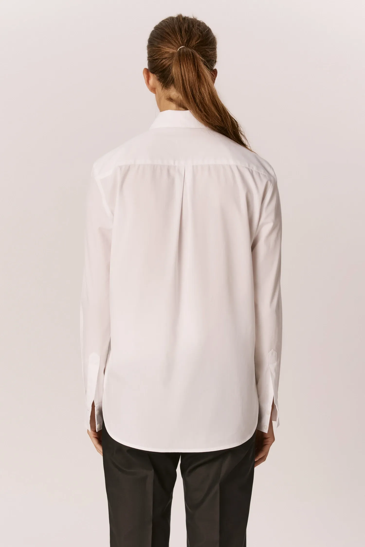 007485_-CAMISA_CLASSICA_BRANCA_ANDREAMARQUES--3-