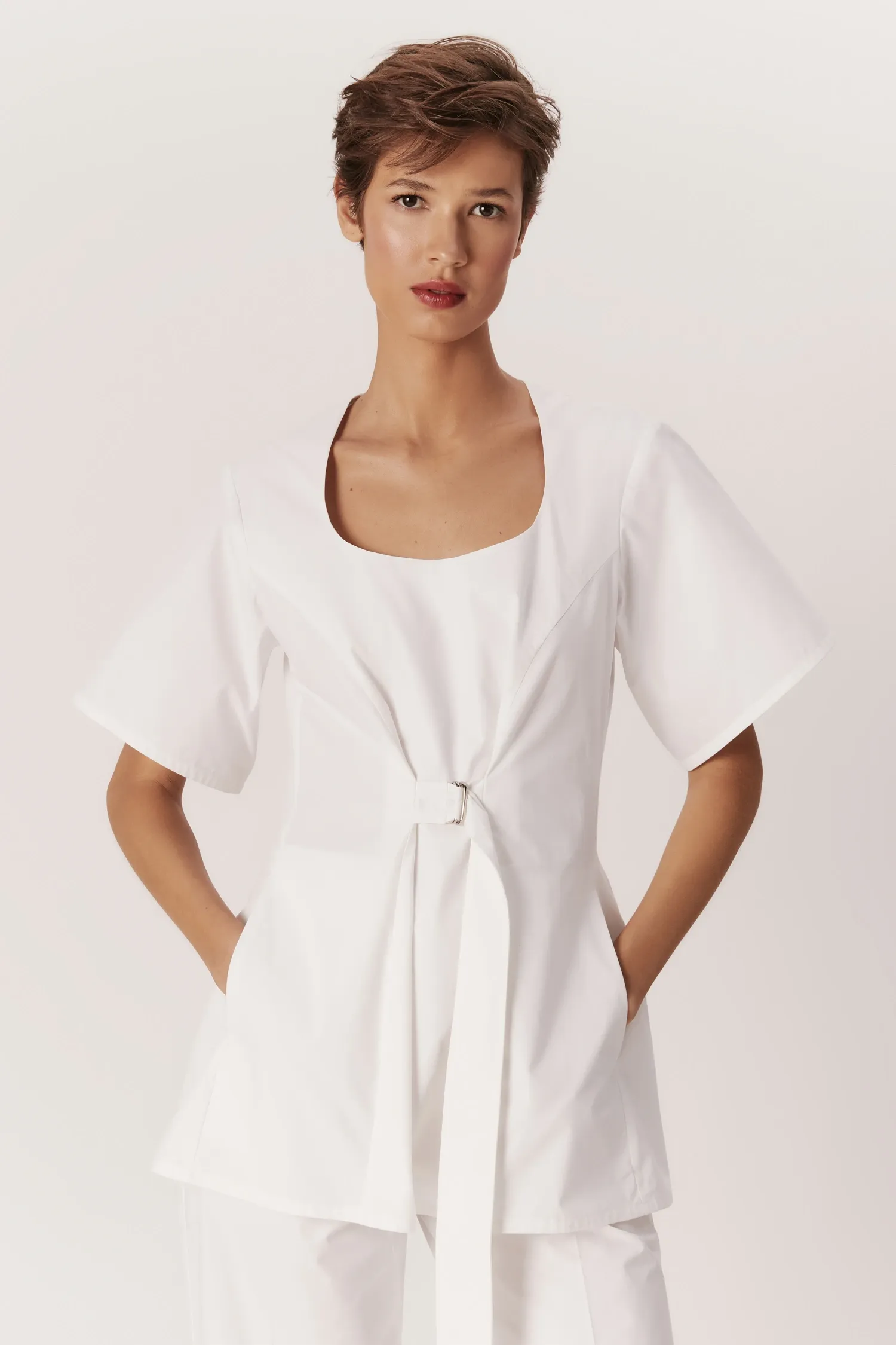 007426_TUNICA_DECOTE_U_CINTO_FIXO_BRANCO_ANDREAMARQUES--2-