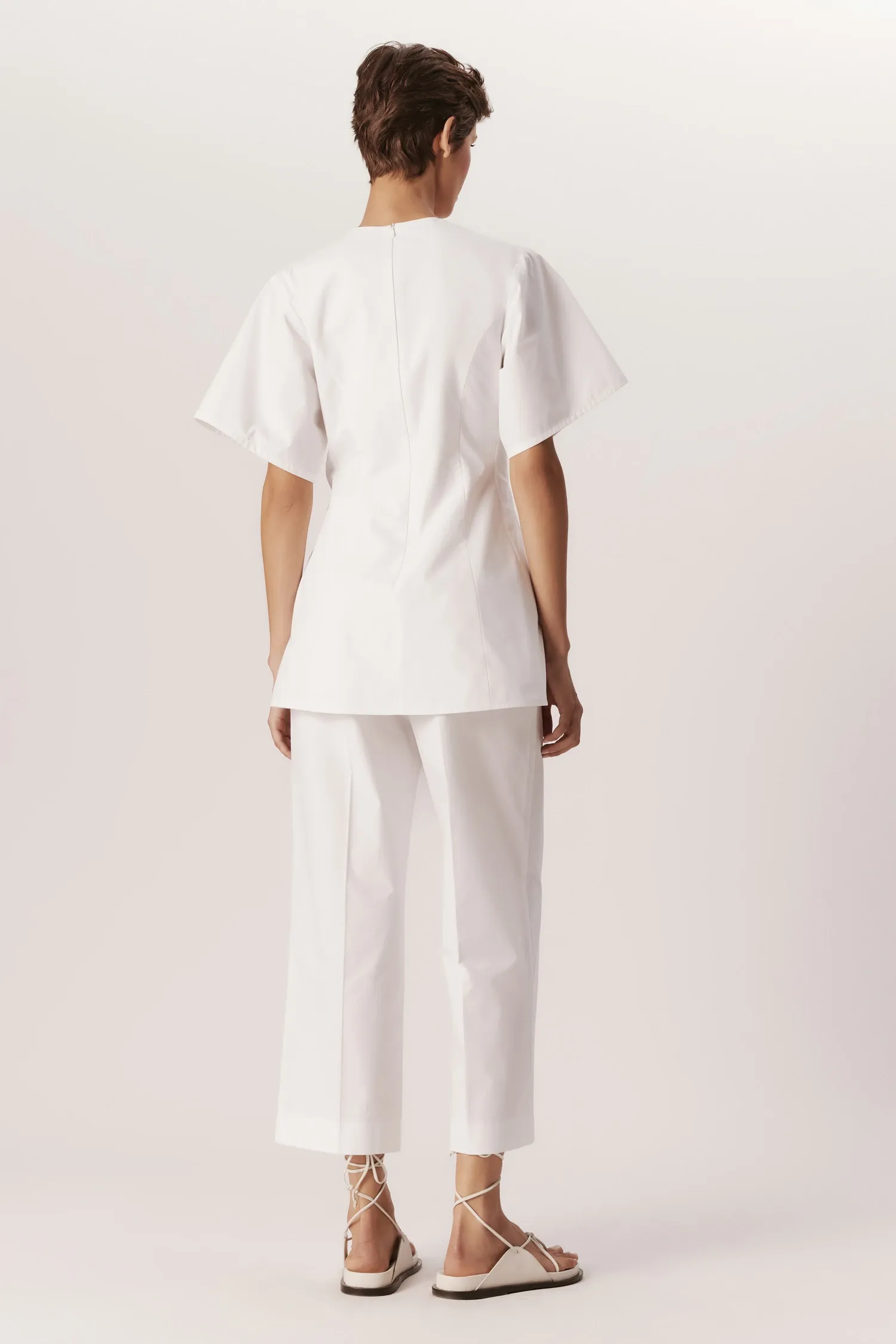 007426_TUNICA_DECOTE_U_CINTO_FIXO_BRANCO_ANDREAMARQUES--4-