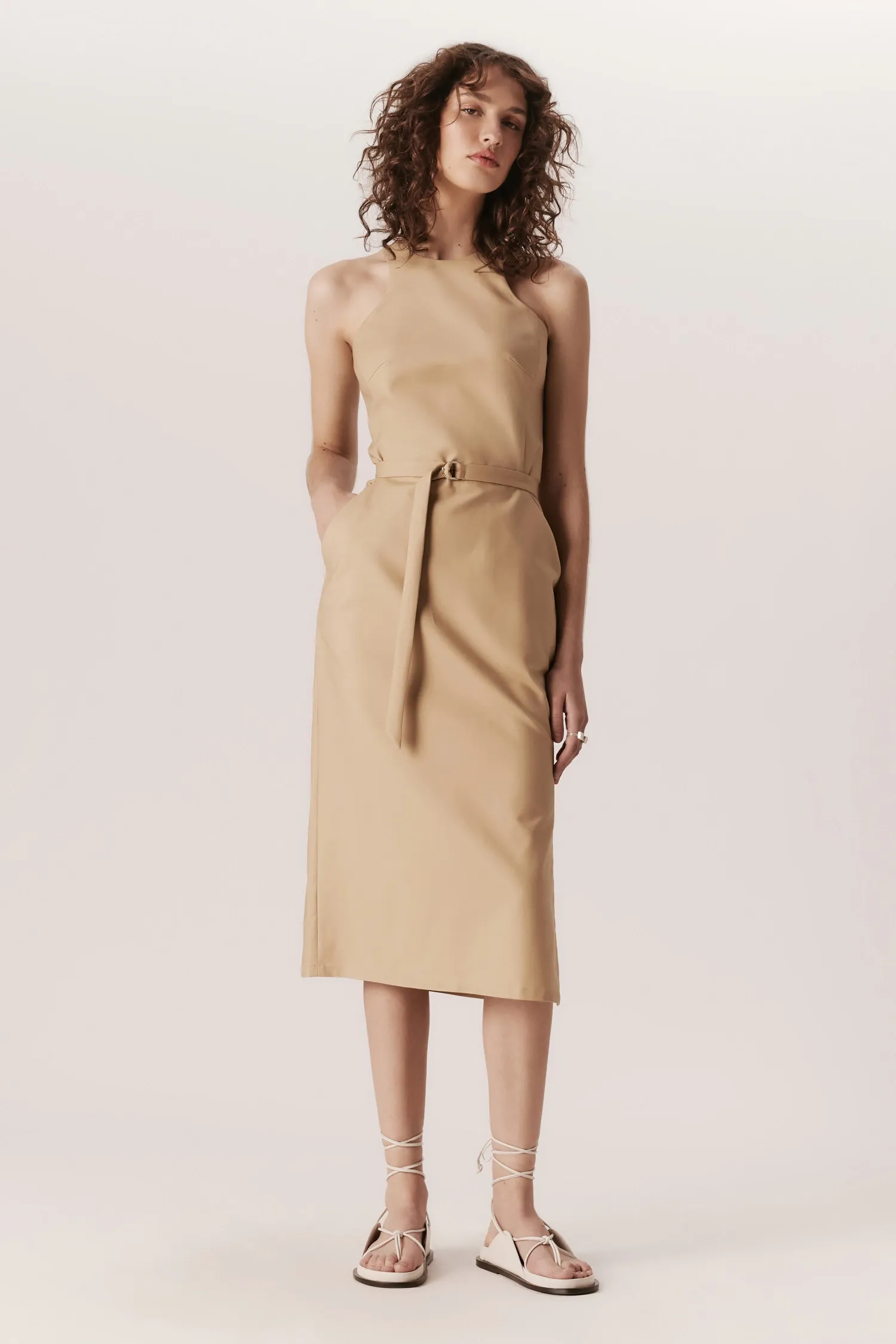 007362_-VESTIDO_DECOTE_NADADOR_SAIA_RETA_CAQUI_ANDREAMARQUES--2-
