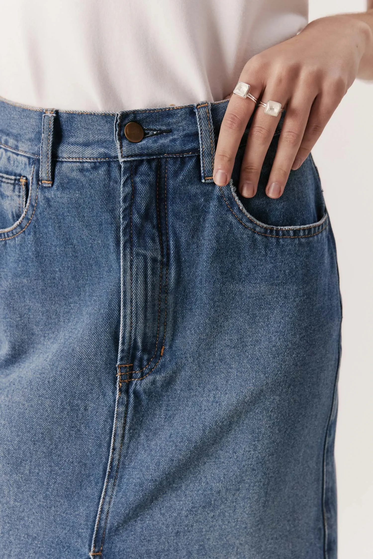 007315_SAIA_JEANS_MIDI_RETA_FENDA_JEANS_ANDREAMARQUES--1-