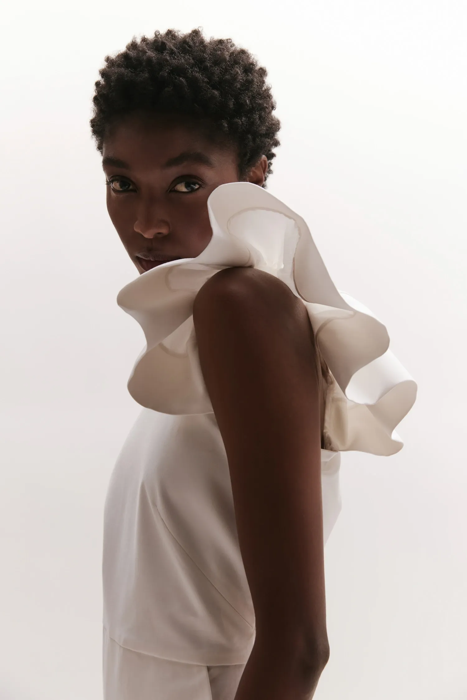 007394_-MACACAO_OMBRO_UNICO_ONDAS_BRANCO_ANDREAMARQUES--6-