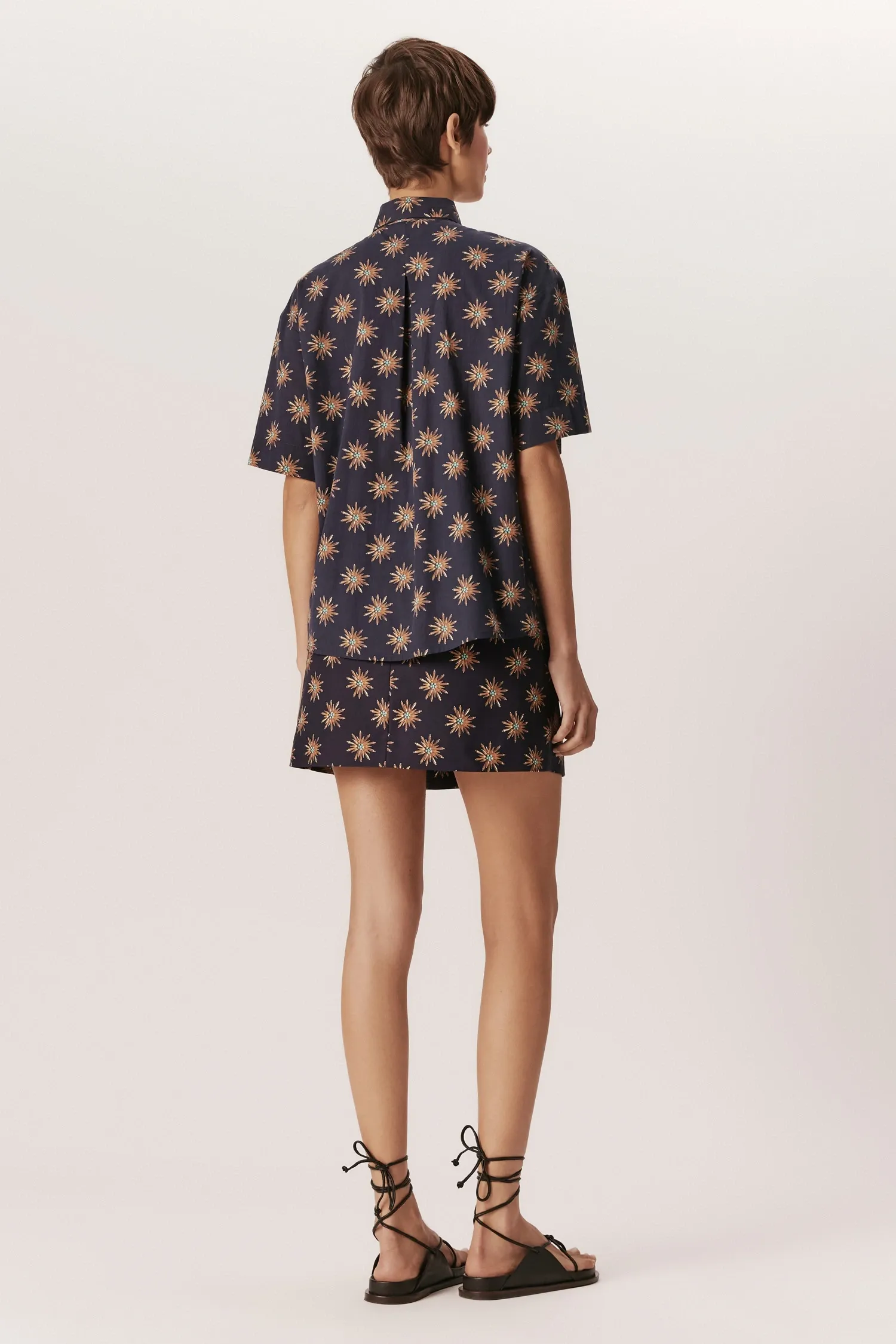 007301_CAMISA-POLO_BOX_MANGA_CURTA_ROSETA_MARINHO_ANDREAMARQUES--2-