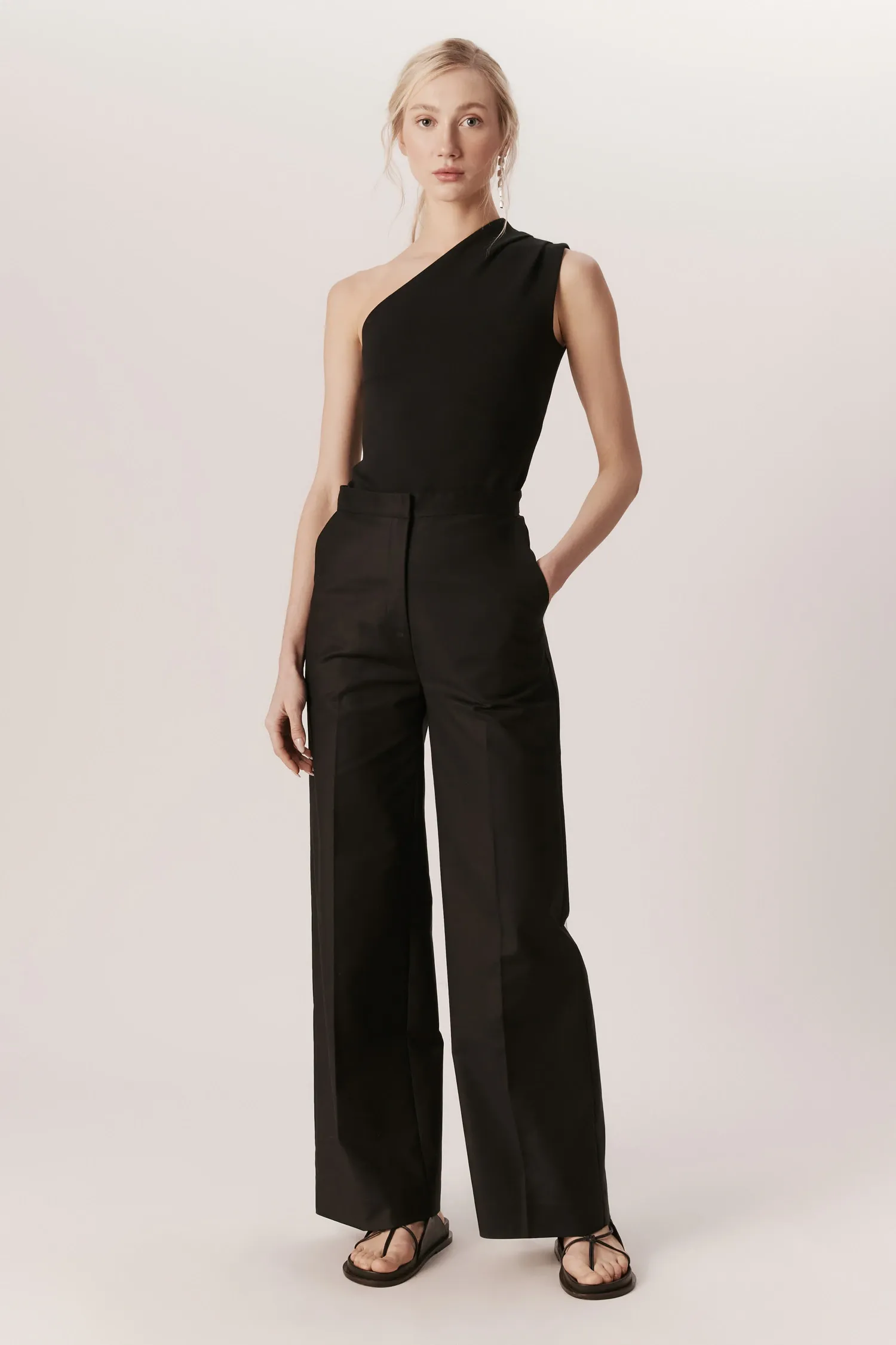 007285_CALCA_LONGA_SEMI_WIDE_PRETO_ANDREAMARQUES--7-