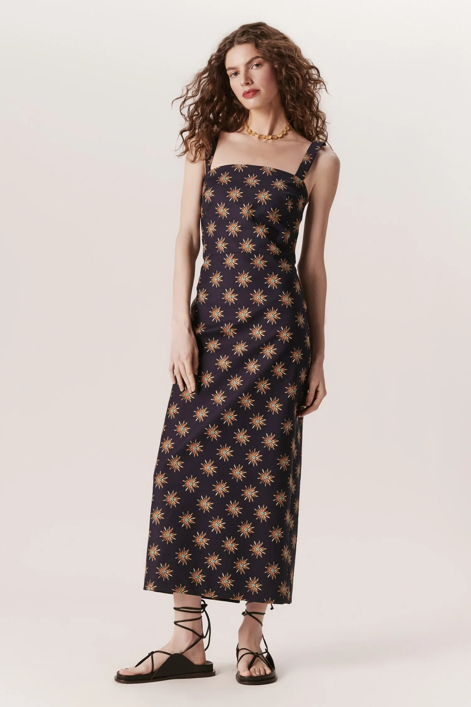 007295_VESTIDO_MIDI_LAPIS_DECOTE-RETO_ROSETA_MARINHO_ANDREAMARQUES--3-