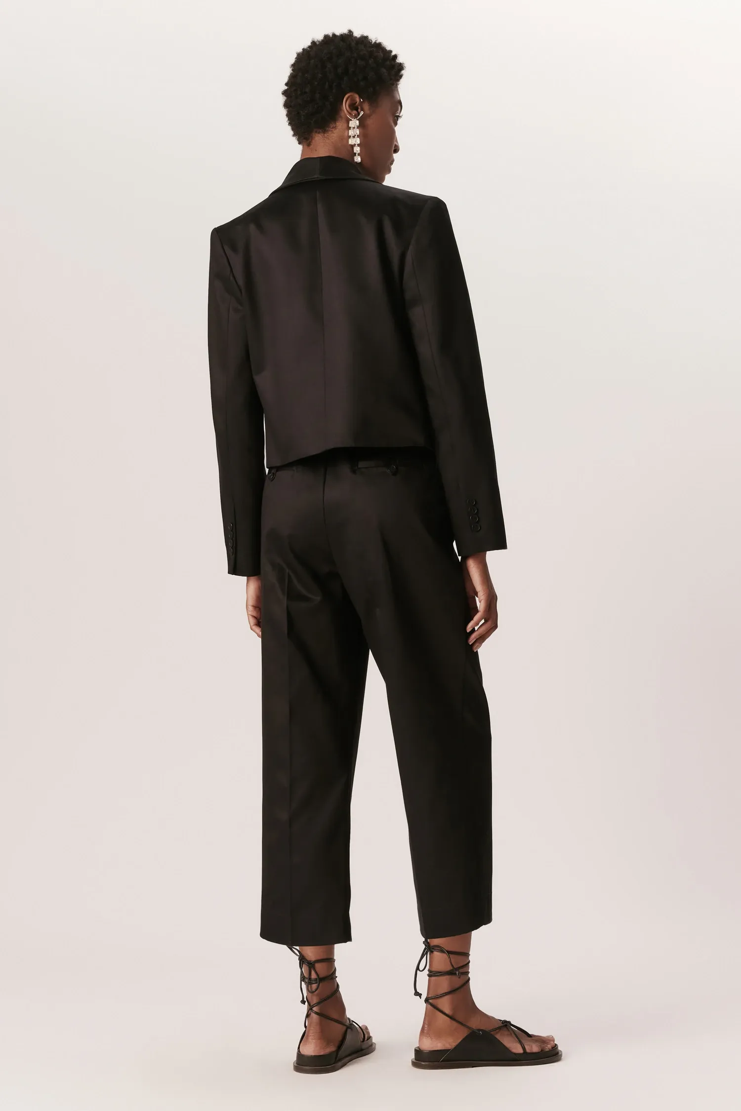 007386_BLAZER_TRANSPASSADO_CROPPED_PRETO_ANDREAMARQUES--16-