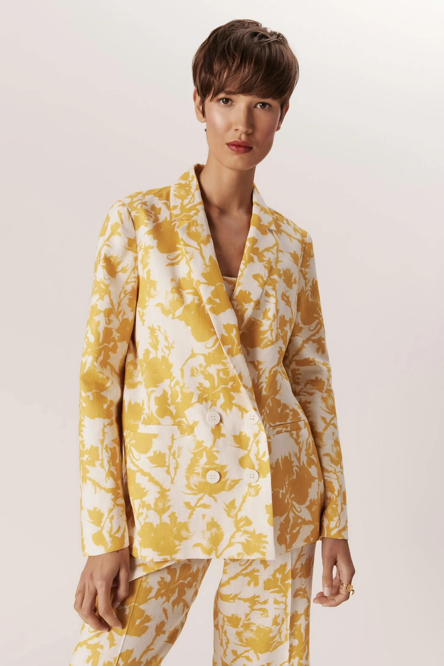 007321_BLAZER_LINHO_RETO_TRANSPASSE_FLORAL_AMARELO_ANDREAMARQUES--8-