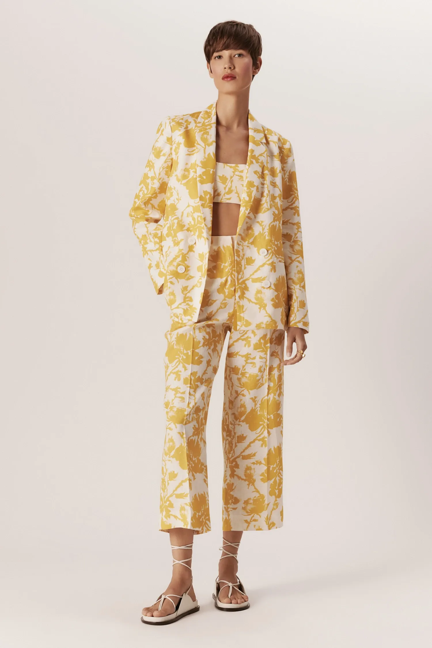 007321_BLAZER_LINHO_RETO_TRANSPASSE_FLORAL_AMARELO_ANDREAMARQUES--2-