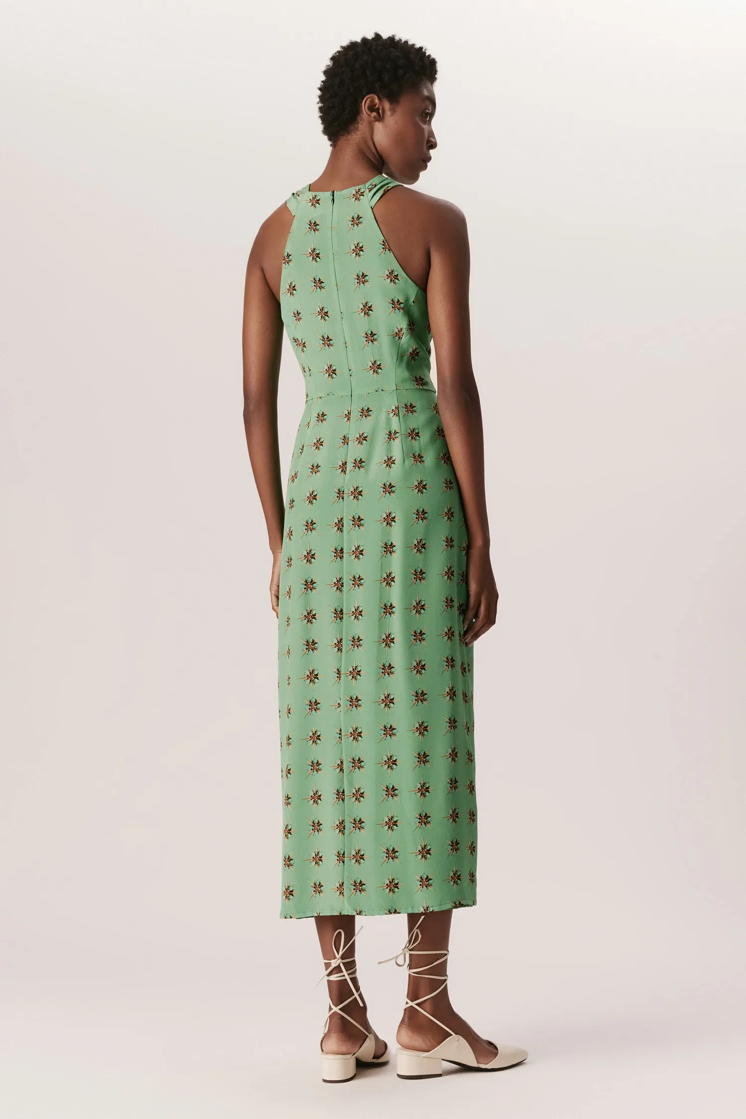 007415_VESTIDO_SEDA_DECOTE_ALTO_DETALHE_SAIA_TURMALINA_ANDREAMARQUES--1-