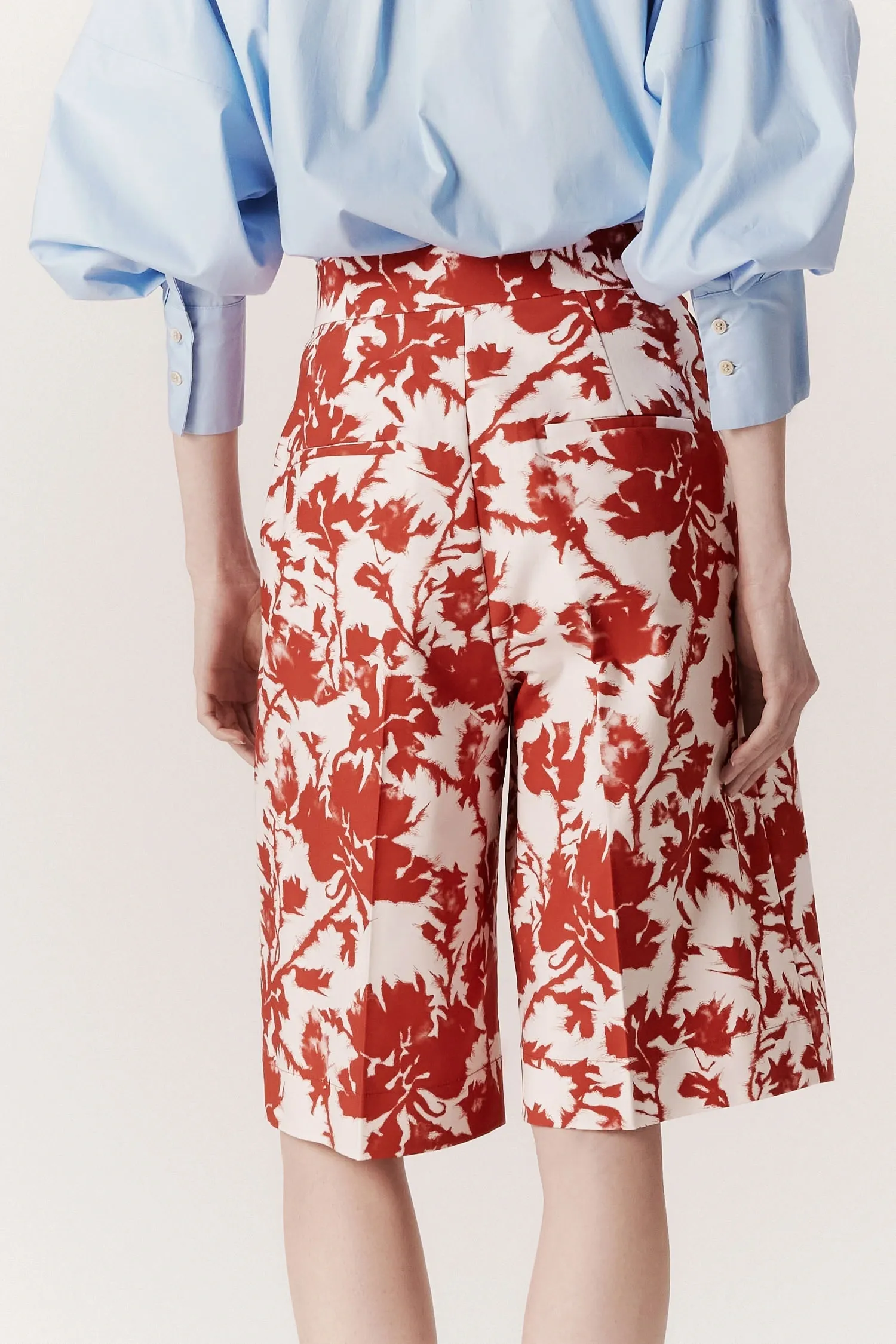 007345_BERMUDA_VINCO_BOLSO_EXTRA_FLORAL_VERMELHO--5-