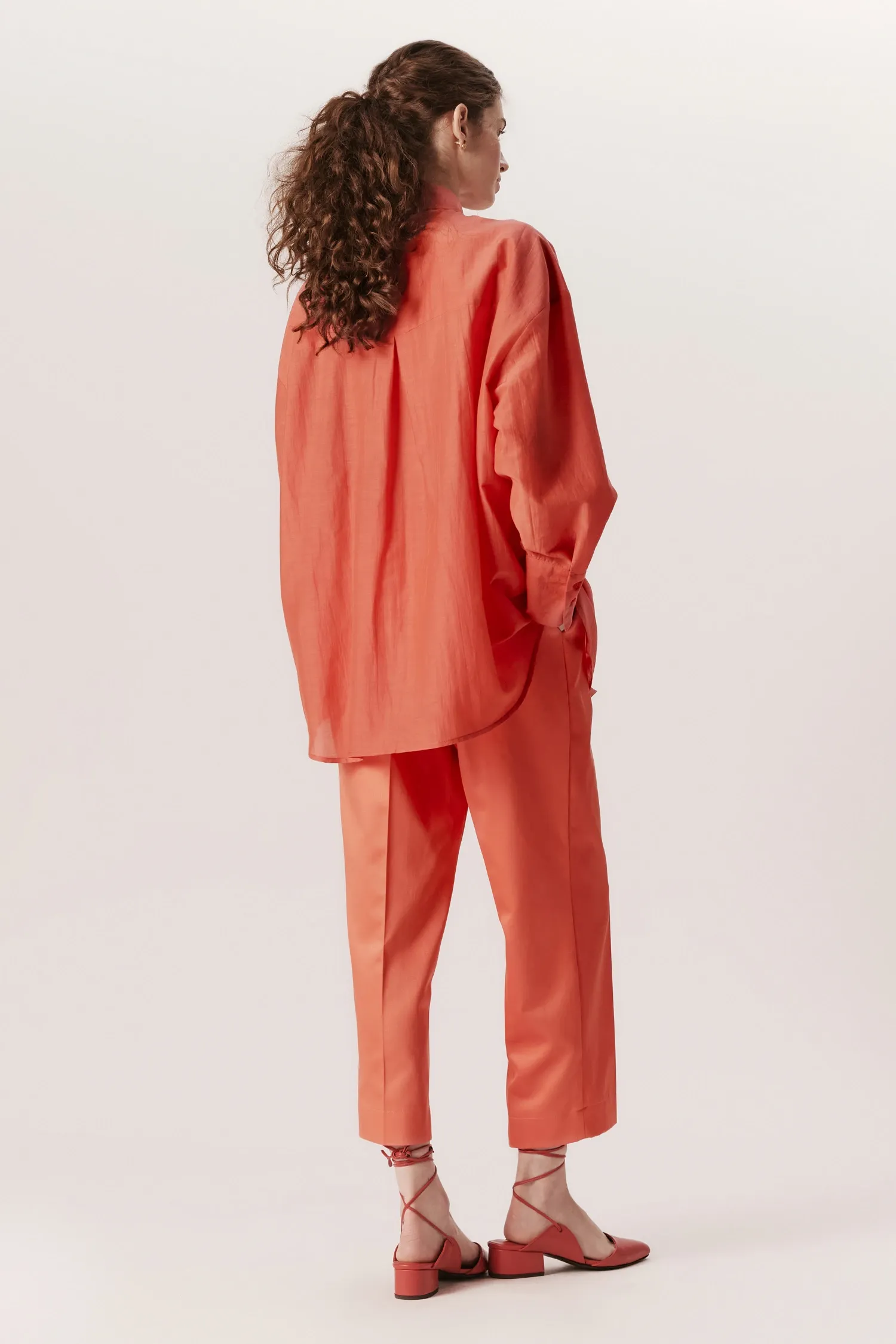 007471_CAMISA_BOX_BOLSO_DESLOCADO_CORAL_ANDREAMARQUES--2-