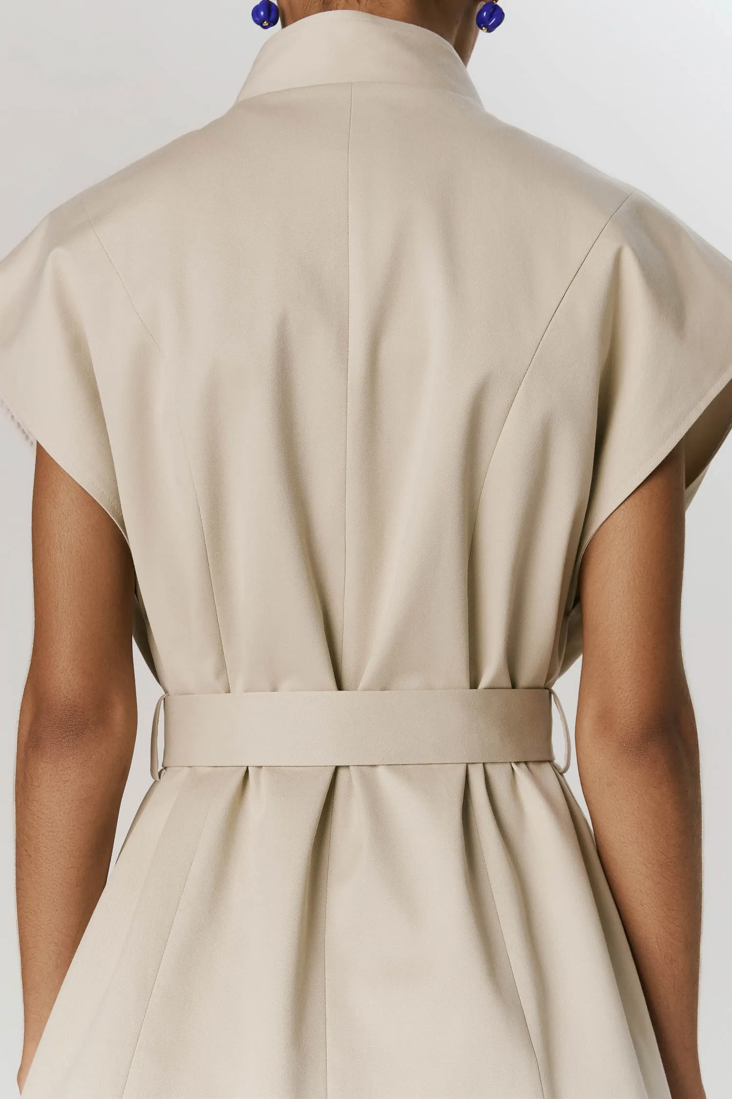 7-CT39149_COLETE_TRENCH_BOTOES_AREIA_ANDREAMARQUES--8-